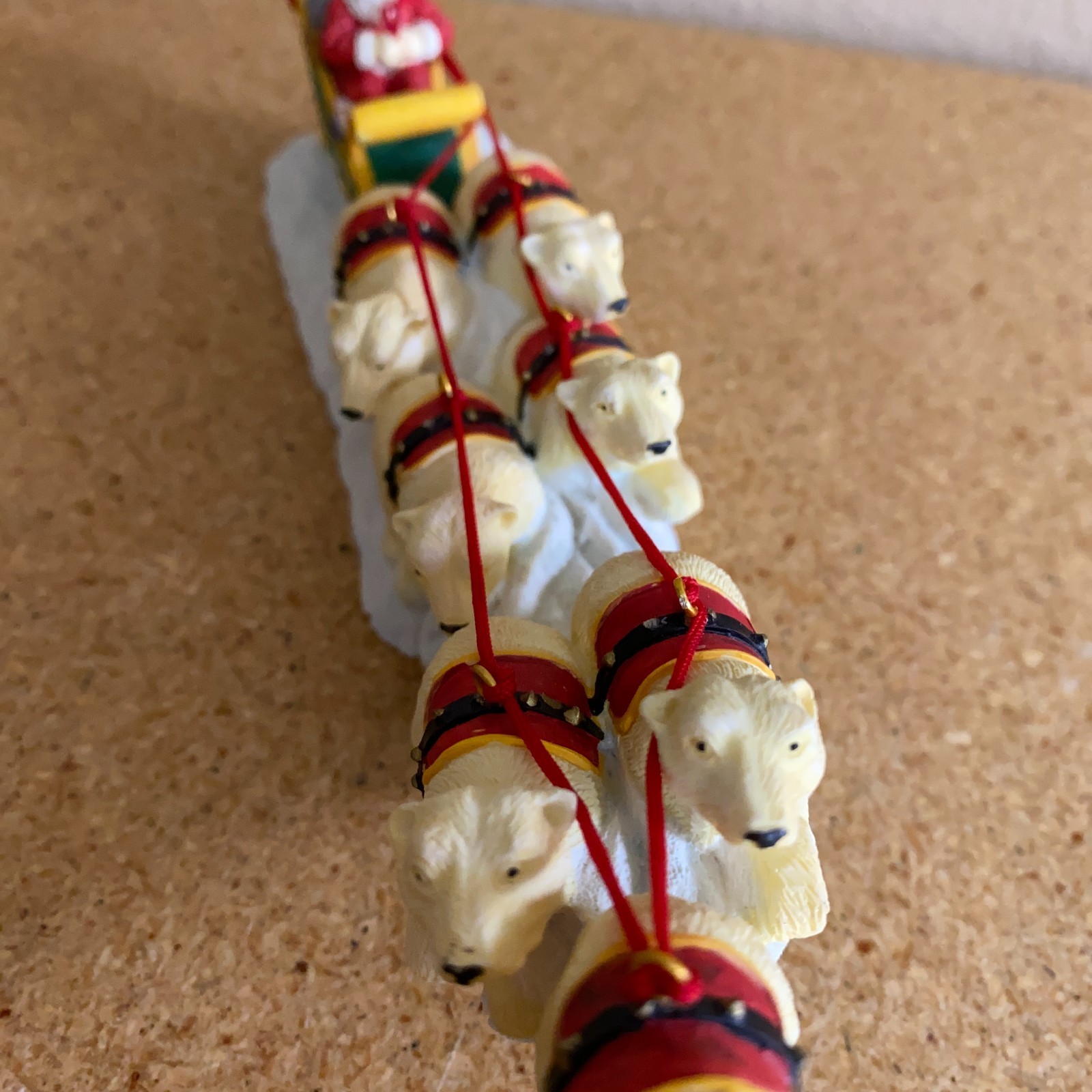 VTG 1995 Santa & Sleigh Being Pulled by a Team of 7 Polar Bears 9″ x 2″ Figurine
