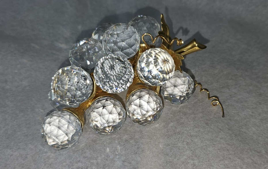 Vintage Swarovski Crystal Sparkling Fruit Grapes Cluster On 24K Gold Plated Stem