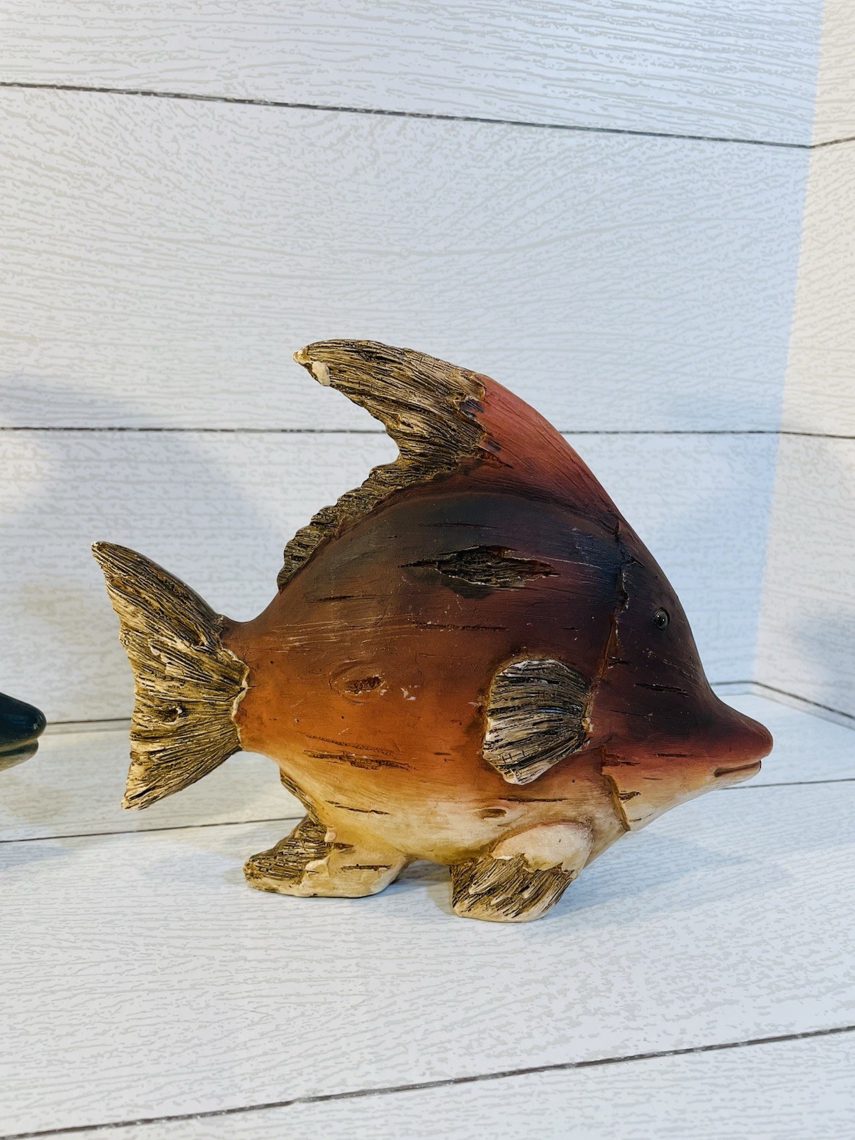 Set 2 Seymour Mann Vintage Rustic Fish Figurine Resin Blue Red Faux Driftwood