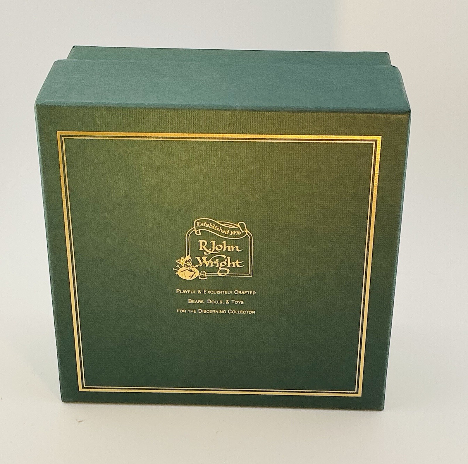 R. John Wright Limited Edition 3/100 “Fritz” 4.5” Winter Mouse With Box