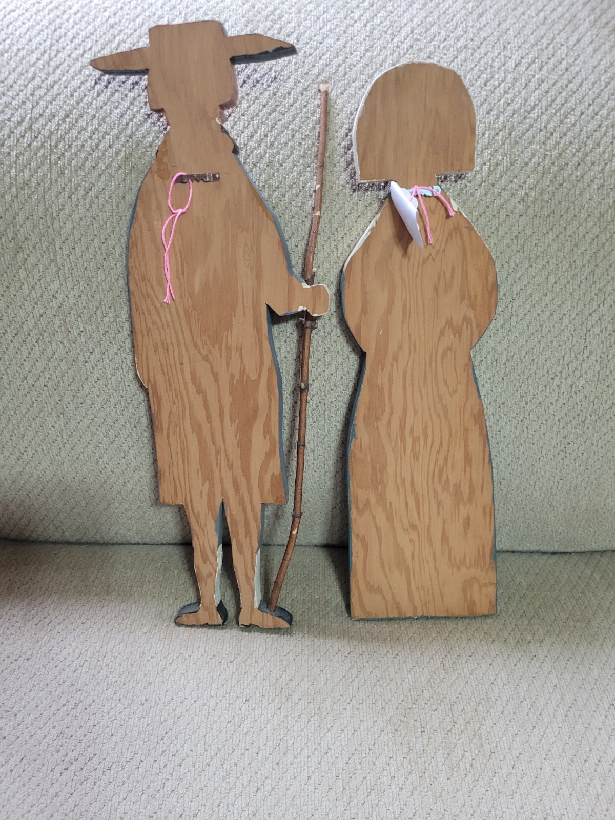 Vntage Handmade wooden Amish Farmers hand painted folk art in great condition