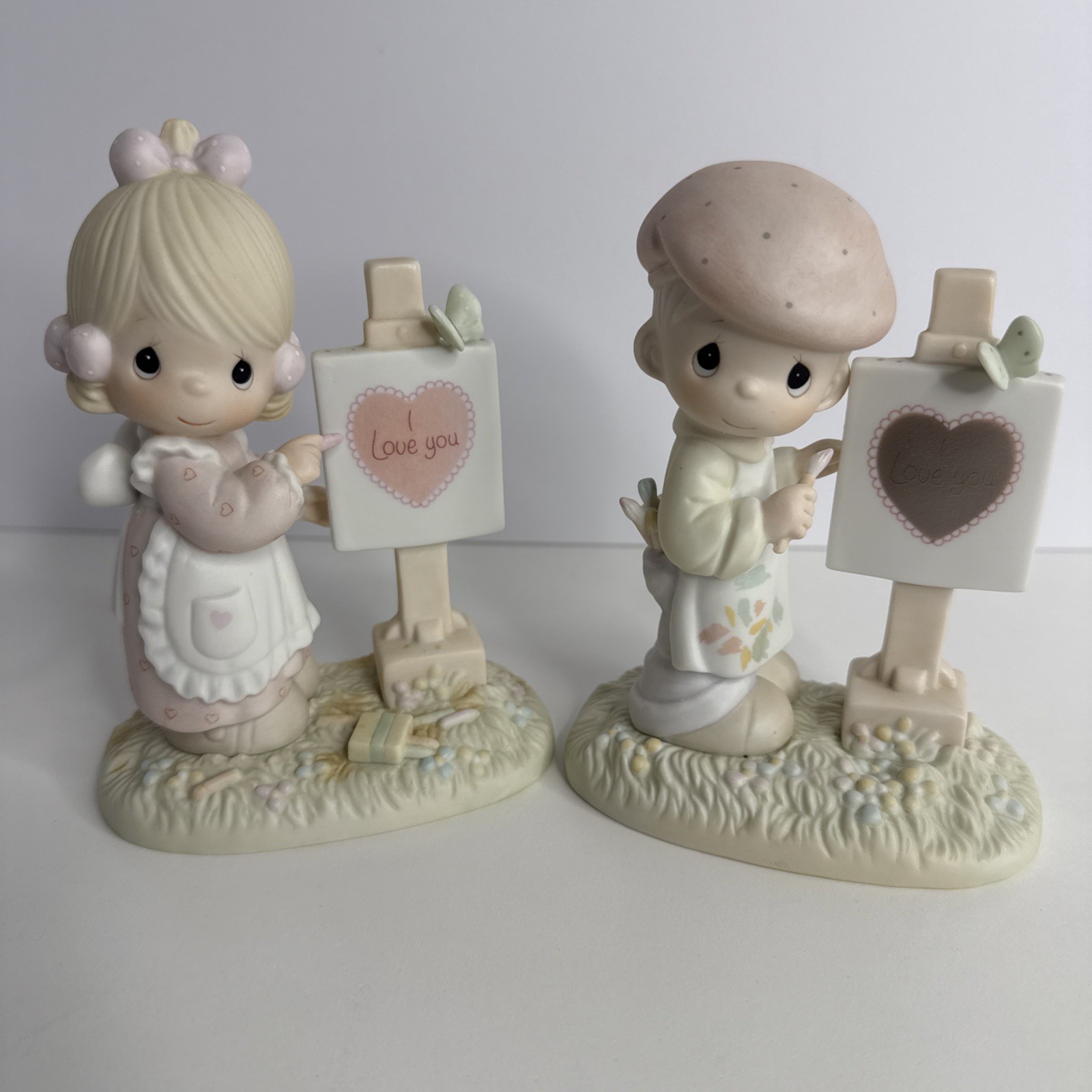 Precious Moments Loving You Dear Valentine Boy & Girl 1987 Members Only Figurine