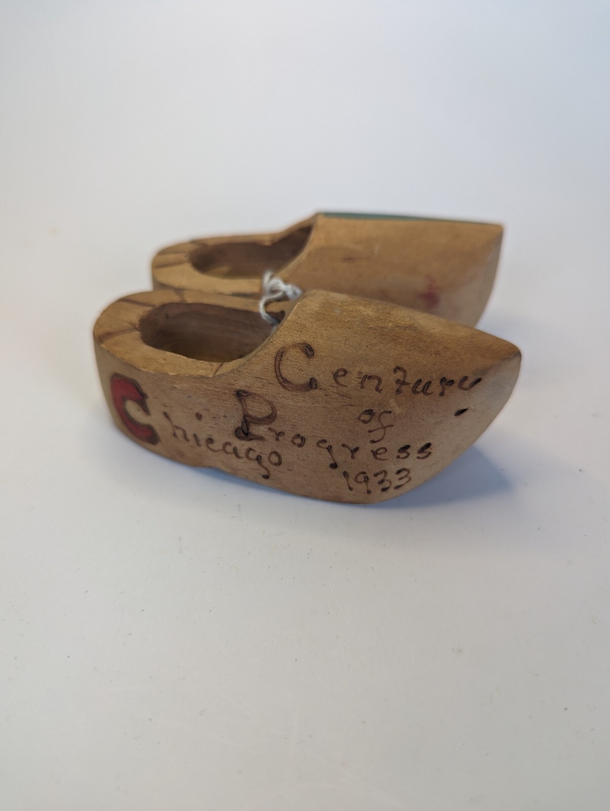 1933 Antique Wooden Shoes SOUVENIR OF CHICAGO WORLD’S FAIR Century of Progress