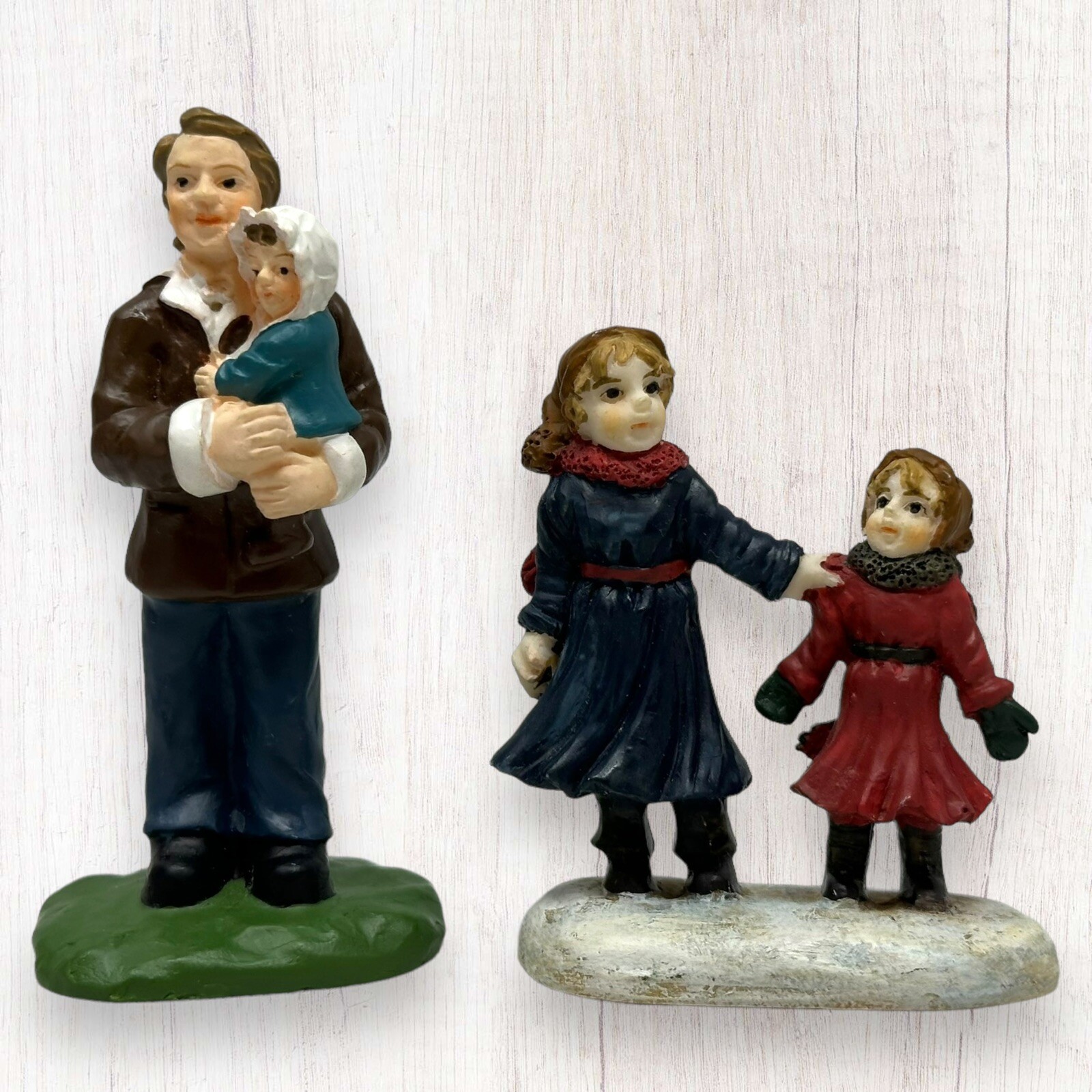 Lang & Wise Folk Art Village Stonington Father Holding Baby Two Little Girl 1996