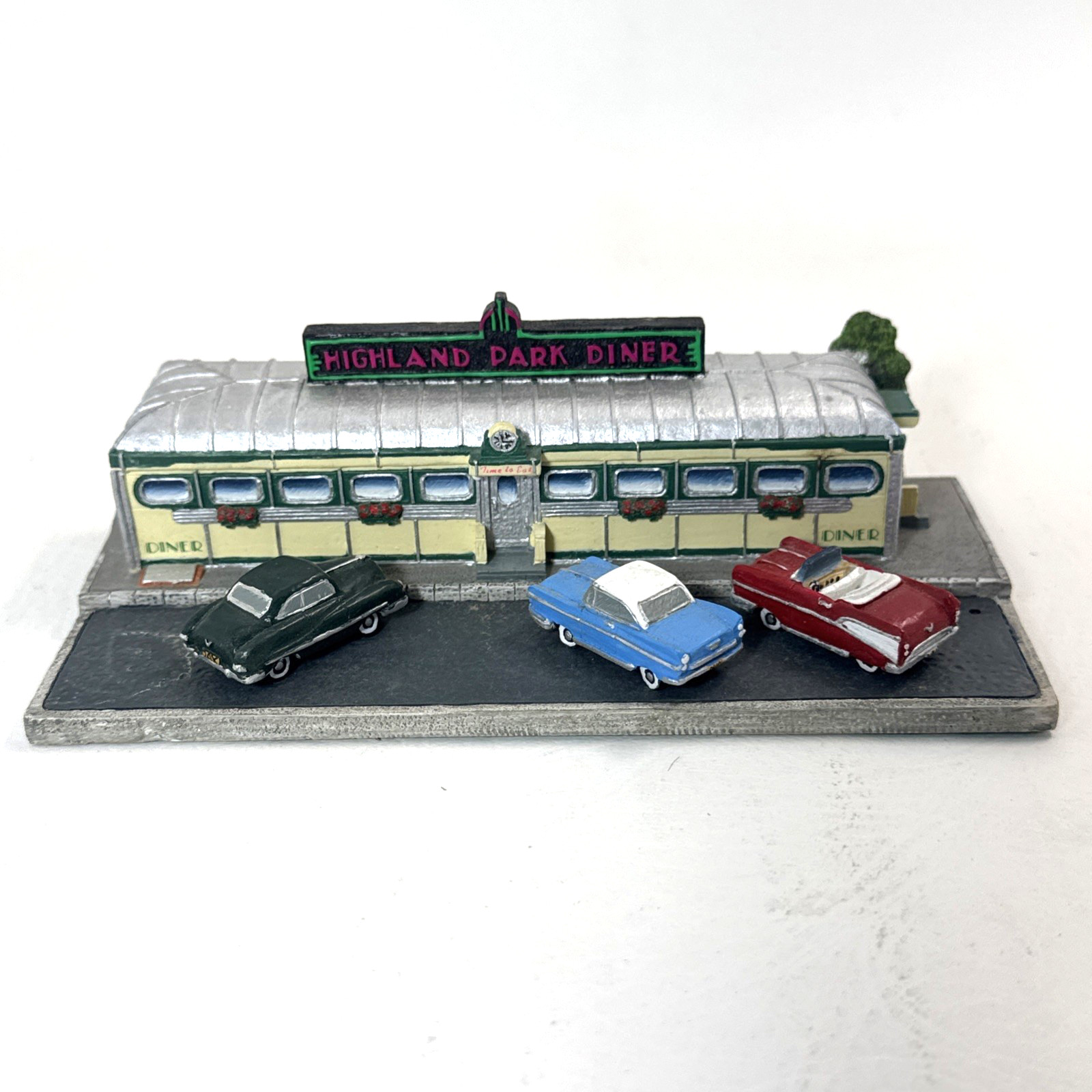 6 1/2″ Highland Park Diner (Rochester, NY) Figurine by The Danbury Mint (1993)