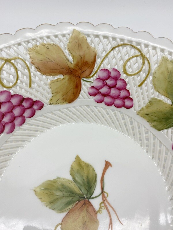 Vintage Romania Hand Painted Fruit Grapes Lattice Porcelain 8″ Basket Bowl