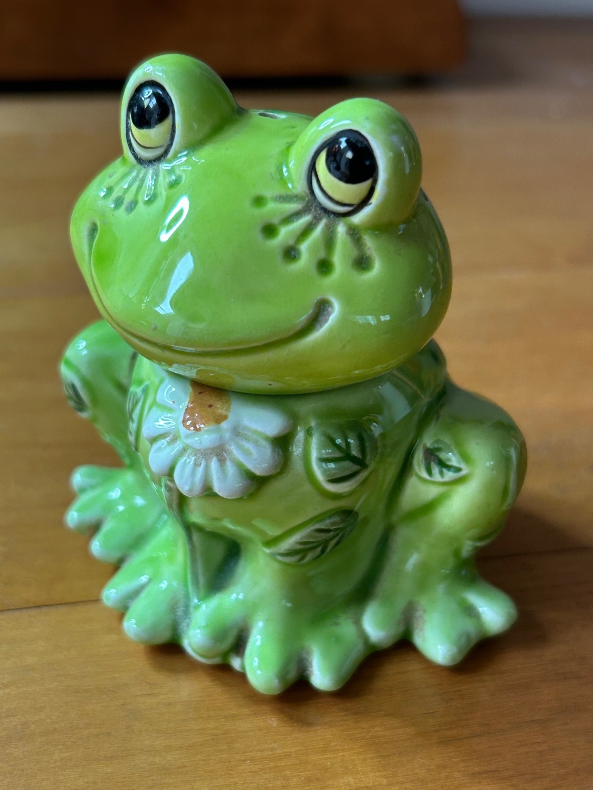 Vintage A Lorrie Design Smile Frog Leaf Flower Decor Figurine Shaker Japan