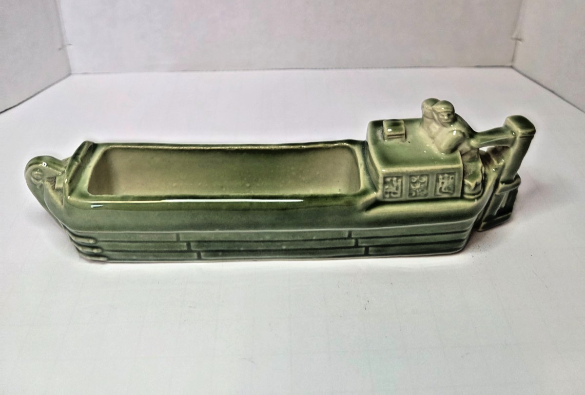 VTG Wade England Green Ceramic Canal Barge Narrowboat Planter Posy Holder Rare