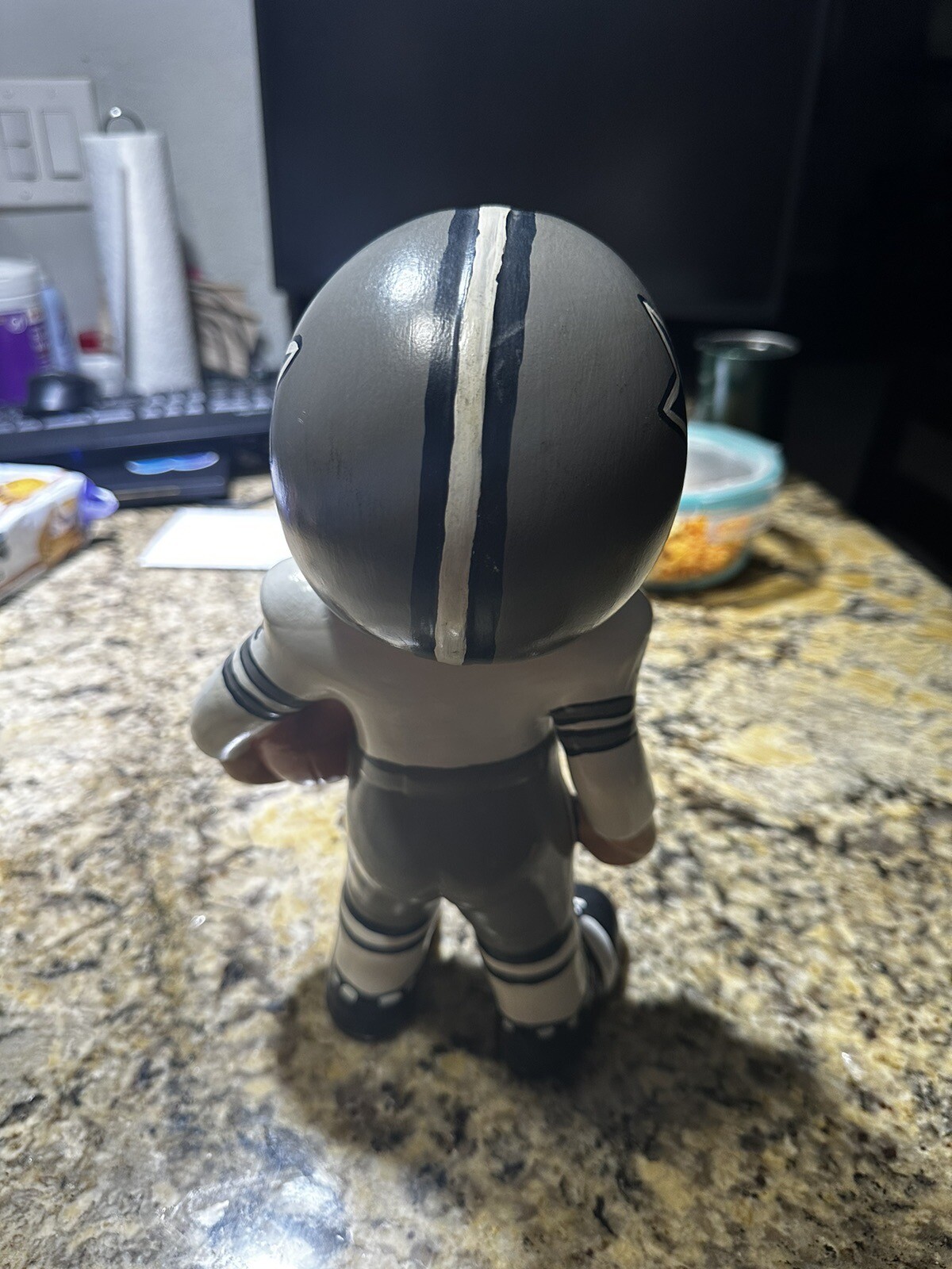 Vintage 1970’s 11″ Atlantic Mold Football Boy Ceramic Figurine Dallas Cowboys 14