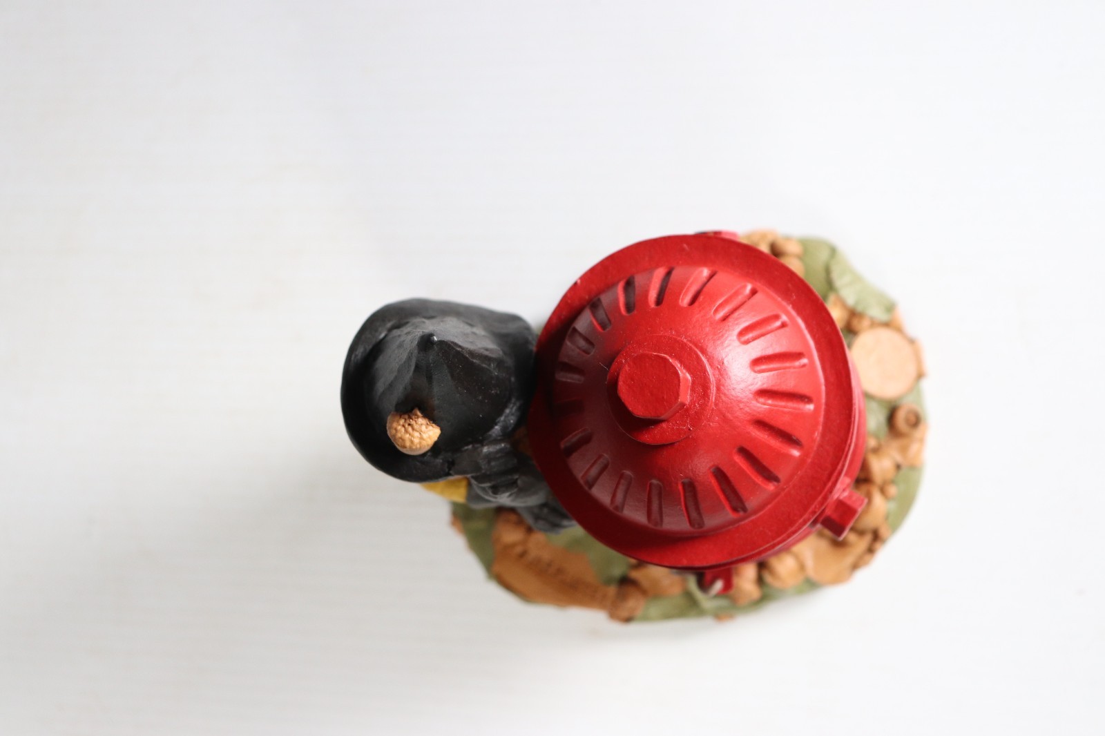 VTG Tom Clark Gnome Fire Fighter Hydrant Figurine New Old Stock
