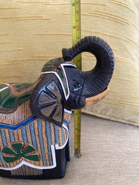 Artesania Rinconada, “Elephant”, #403, Black, Beige, Green