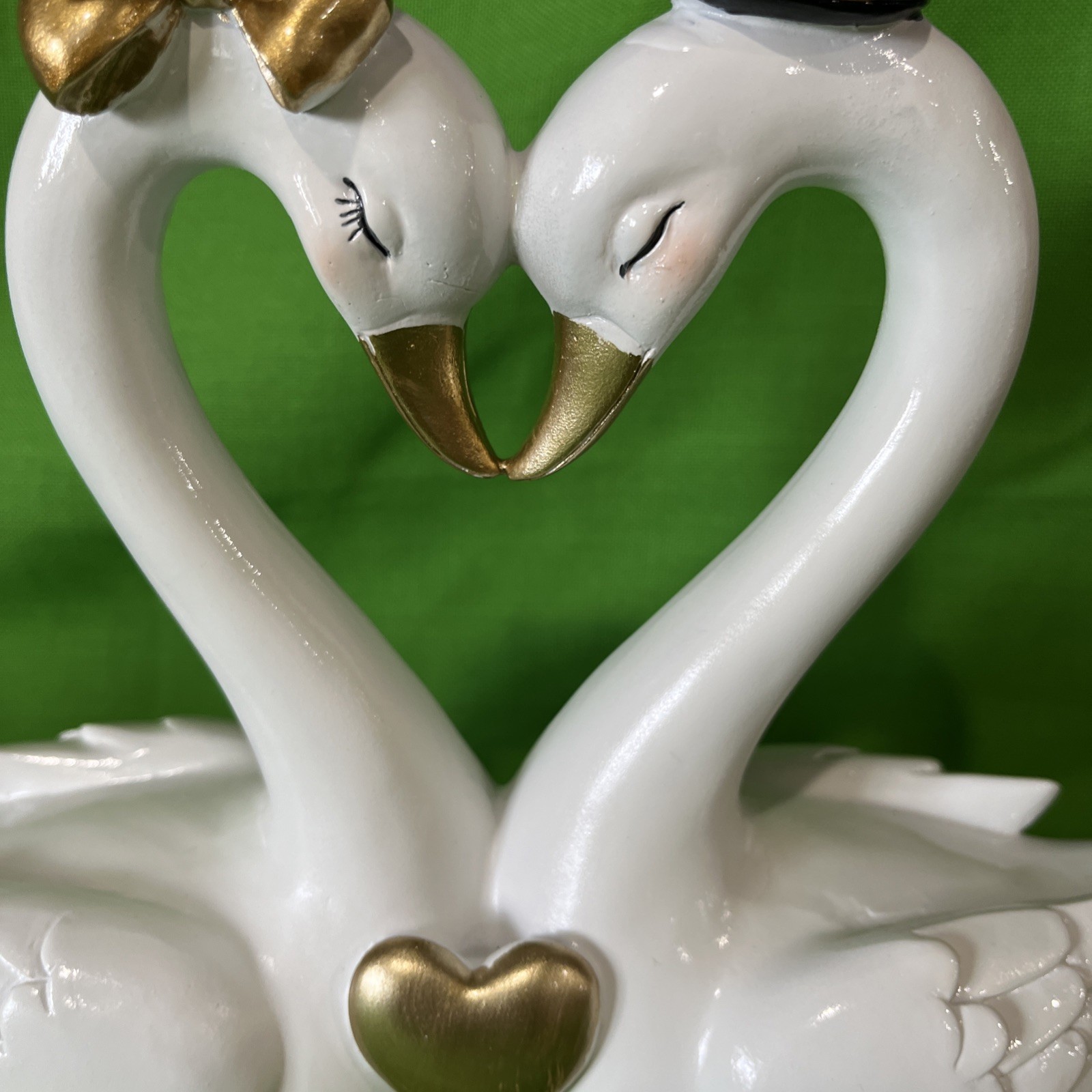 Cupcakes And Cashmere White Gold Swan Couple Figurine Wedding Cake Topper Heart
