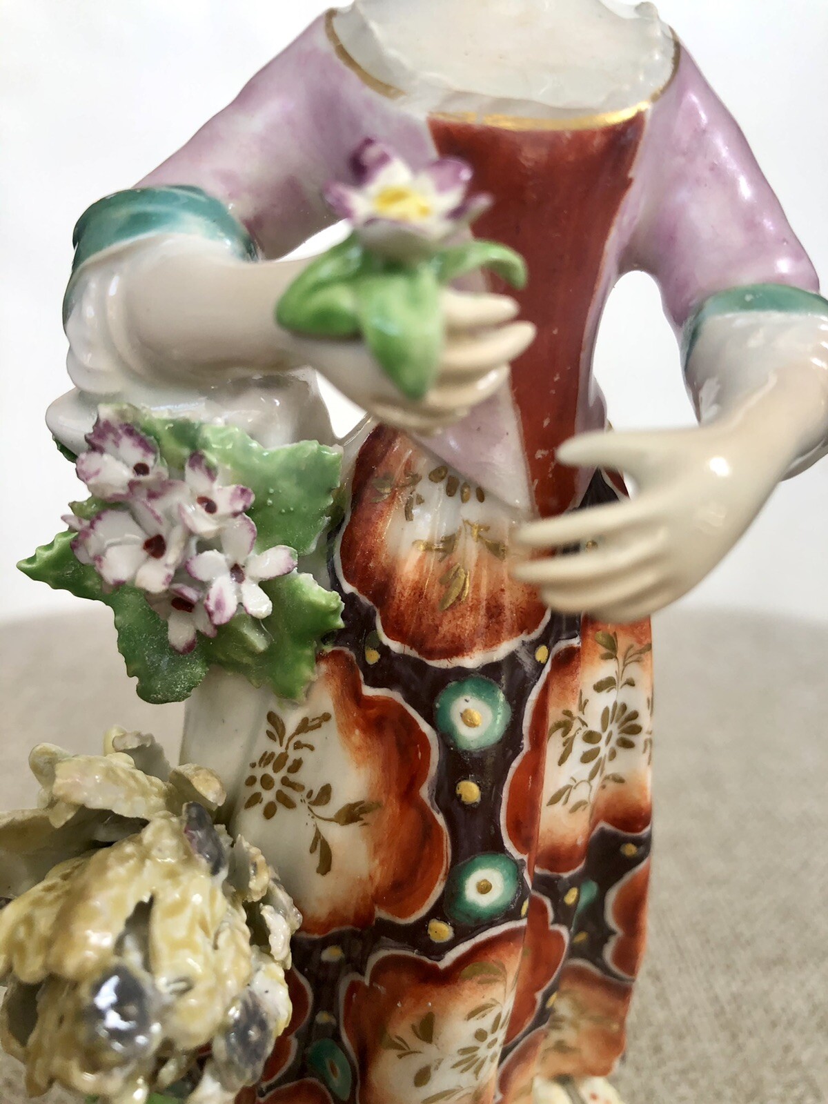 Circa 1752-1756 18 Century Red Anchor Chelsea England Porcelain Lady Figurine