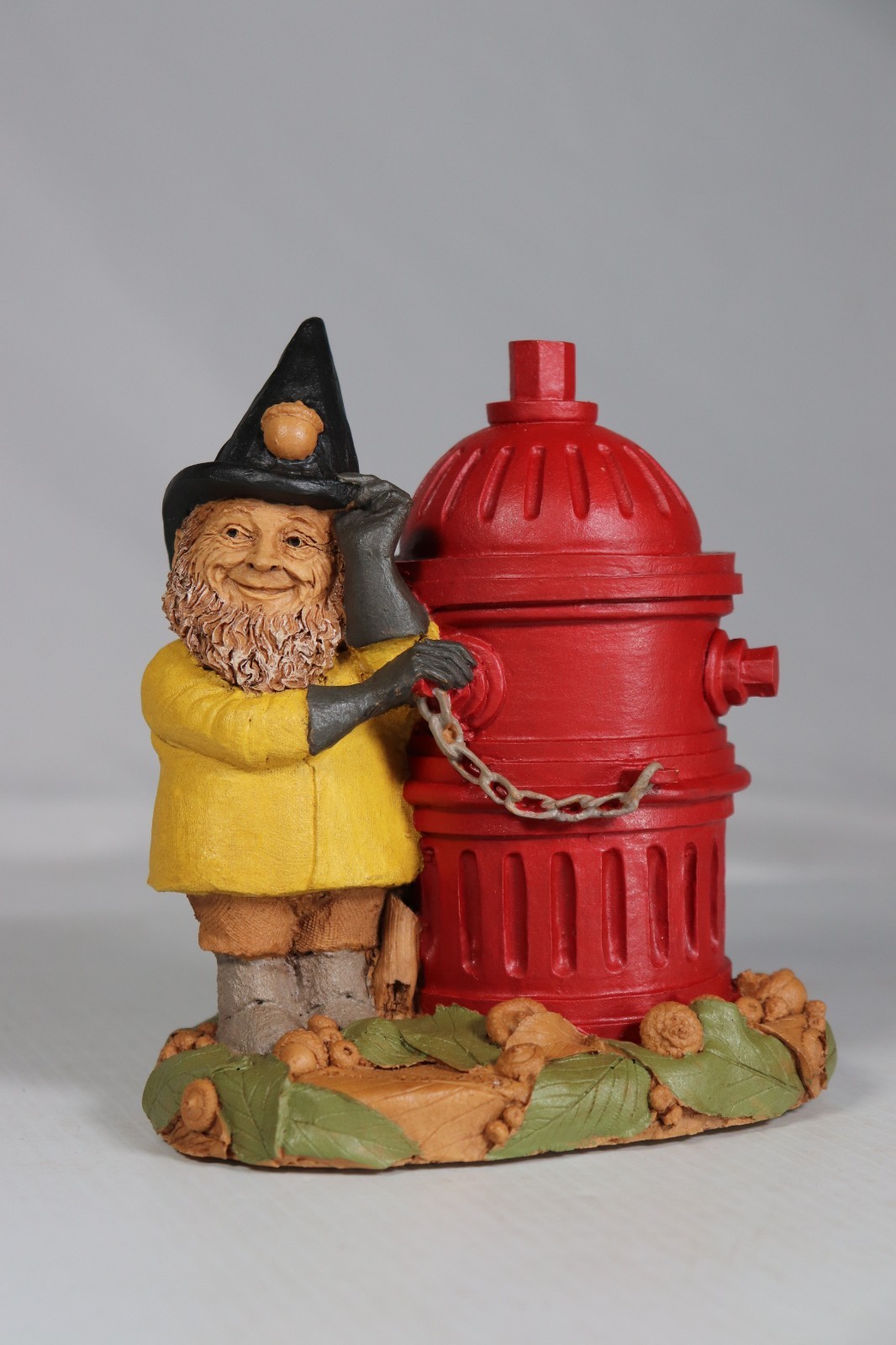 VTG Tom Clark Gnome Fire Fighter Hydrant Figurine New Old Stock
