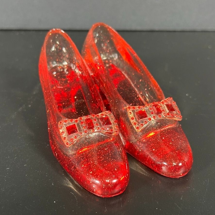 Wizard of Oz RUBY SLIPPERS Westland Giftware Decor 4 in Clear Red Resin 1845