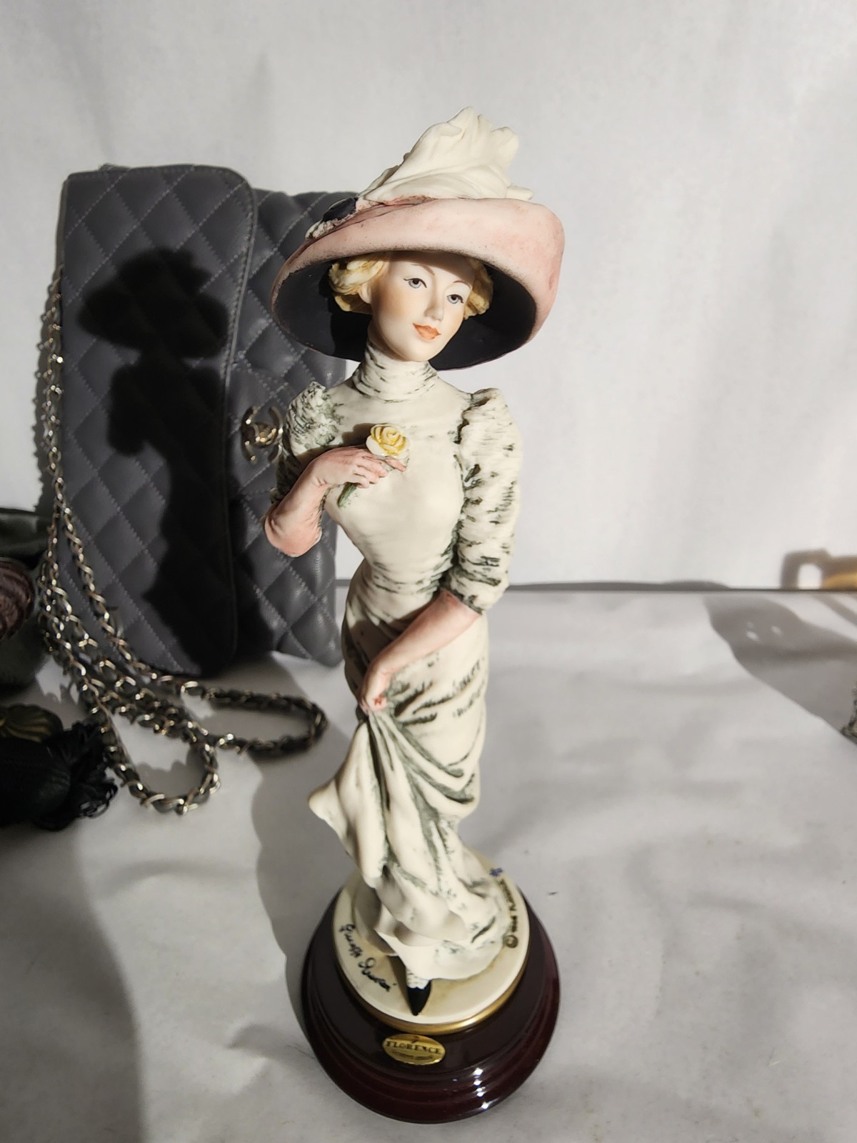 Giuseppe Armani Figurine Capodimonte Alice Statue Florence Porcelain Décor 0718C