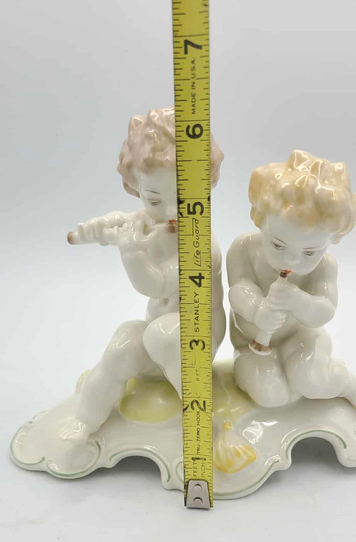 Vtg Hutschenreuther Selb Germany by Karl Tutter Large 8″x 6.25″ Putti Figurine