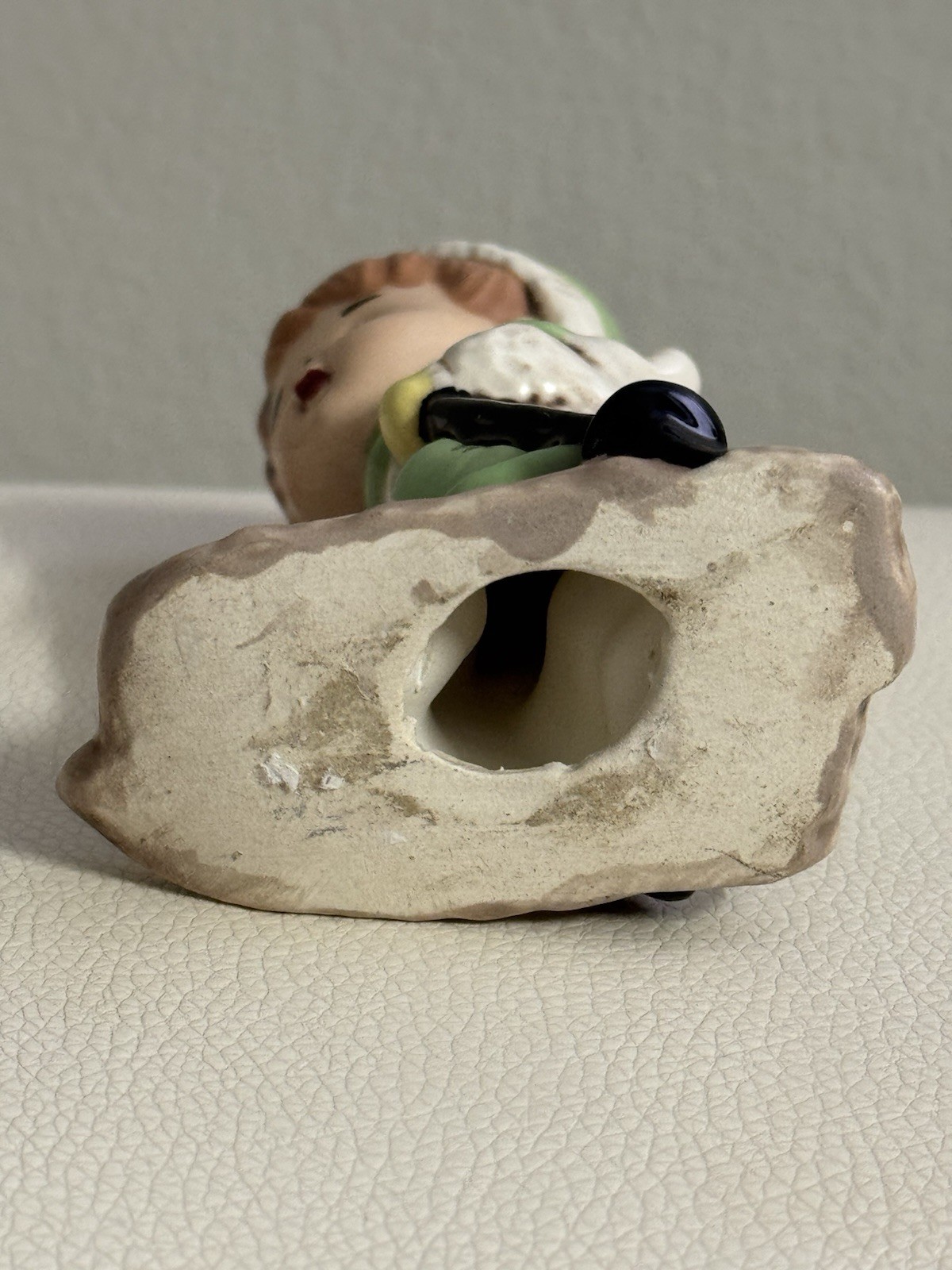 Vintage ceramic figurine, Japan, 1950s Mid-century child skier figurine 4’’