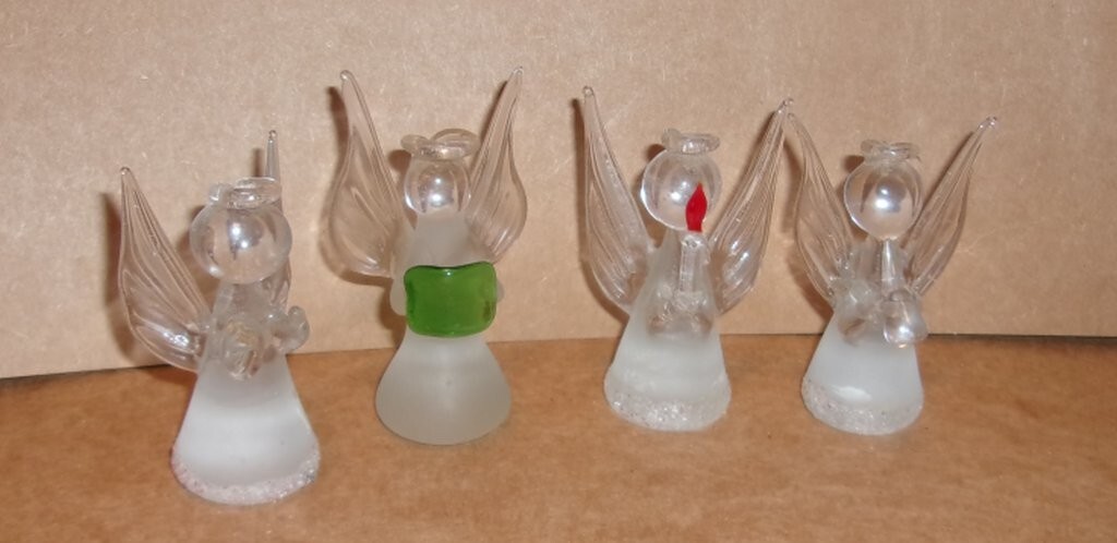 Vintage Set of 4 Clear Frosted Crystal Christmas Angels Figurines Made in Taiwan