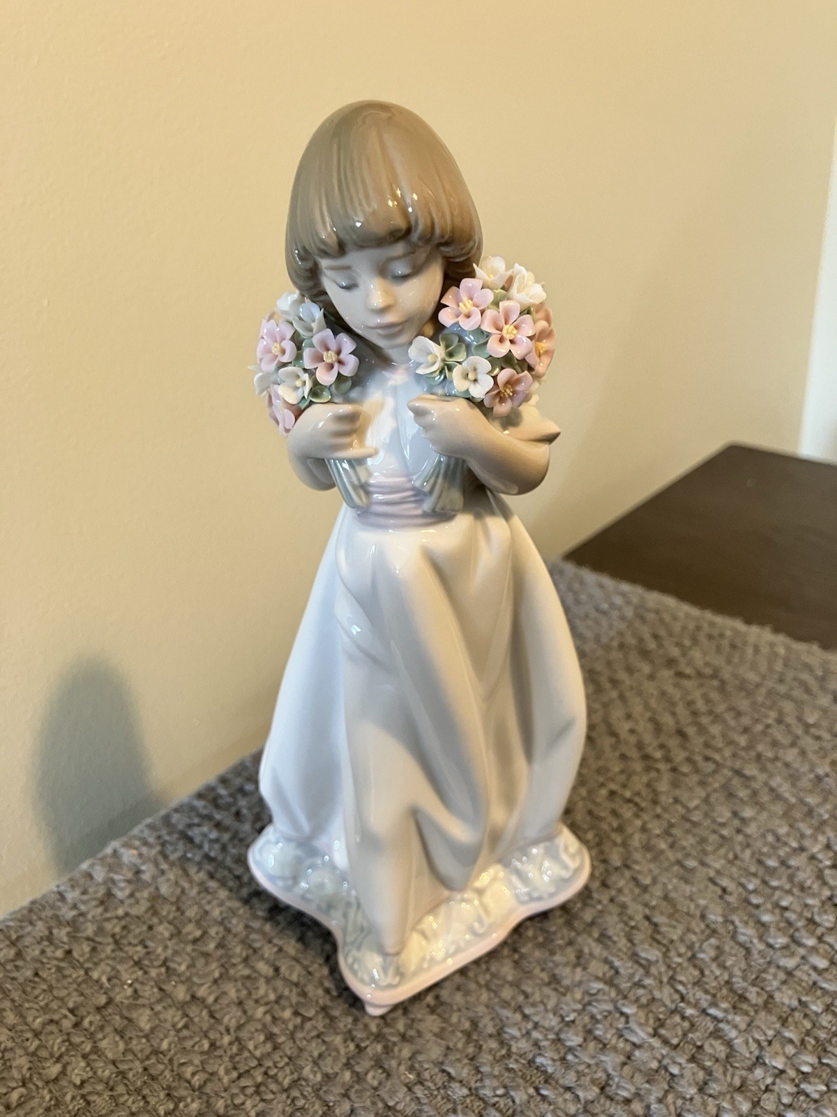 LLADRO Spring Boquets Girl Figurine #7603. 1987 Retired Excellent… No Box