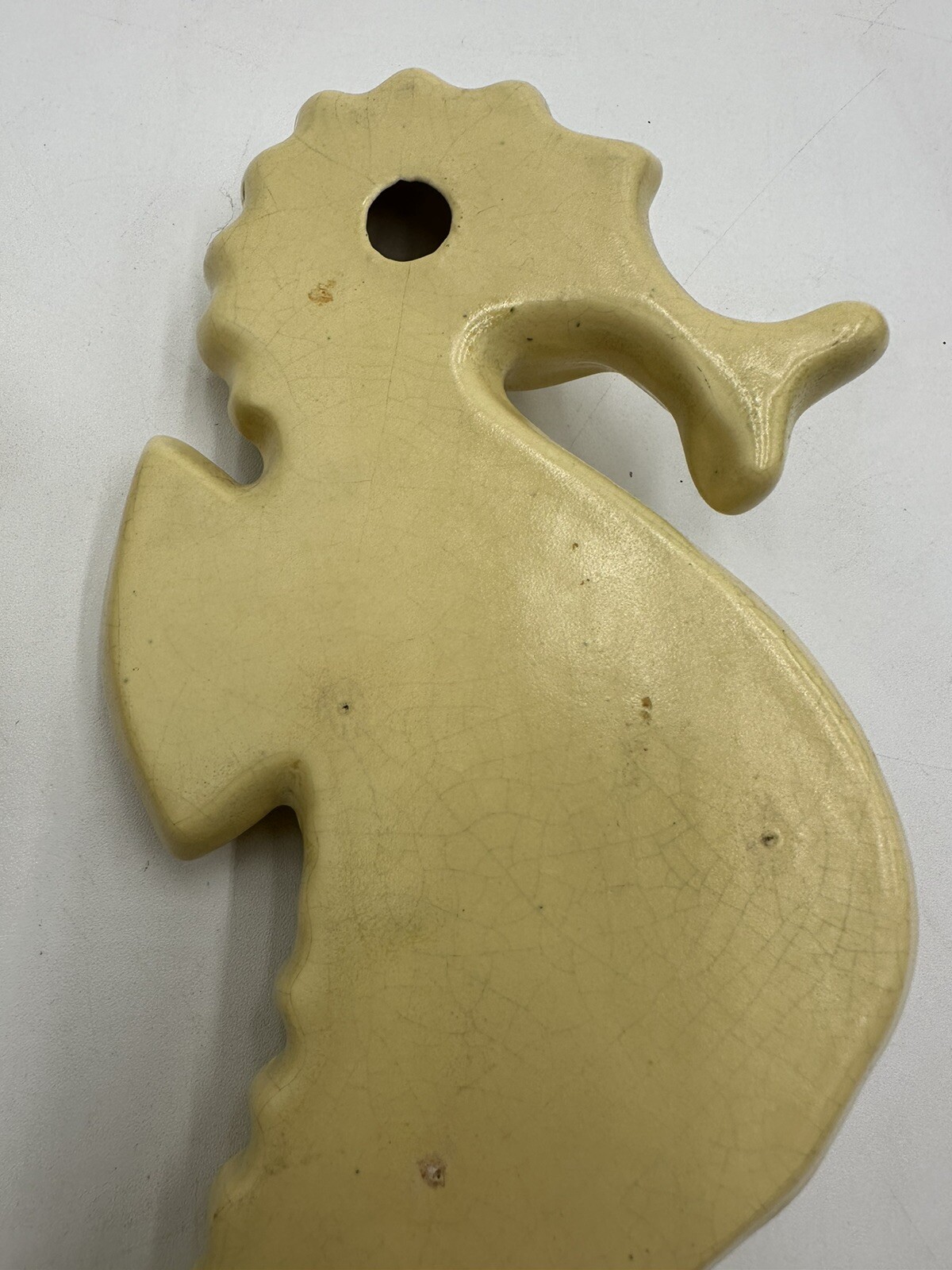 SET OF 2 VINTAGE MCM CHALKWARE SEAHORSES WALL PLAQUES BATHROOM DECOR, MOM & BABY