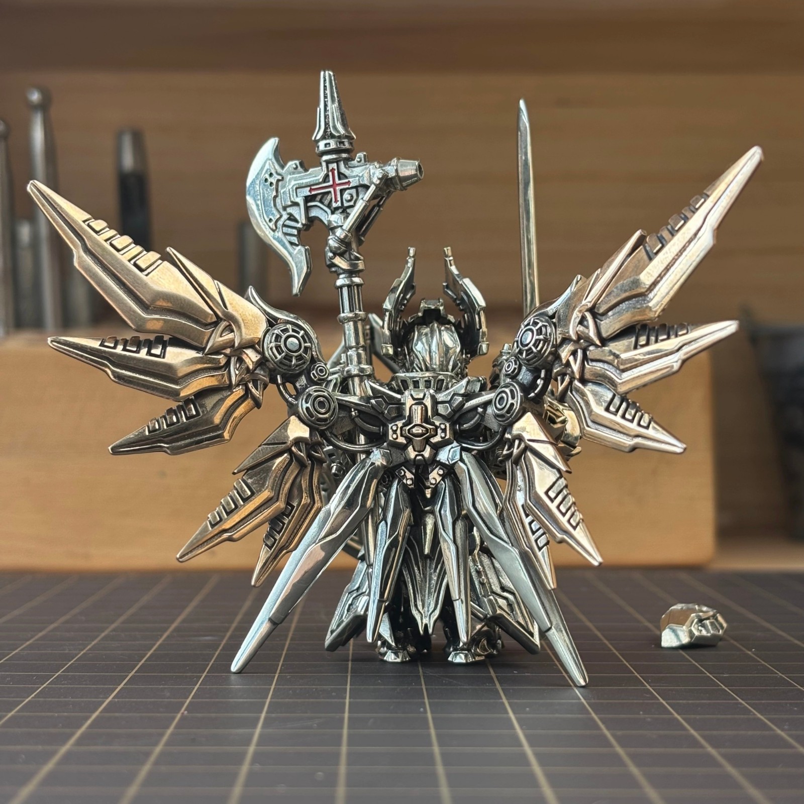 Mech Justicar Crusader Knight Sci-Fi Miniature Collectible Figurine Model