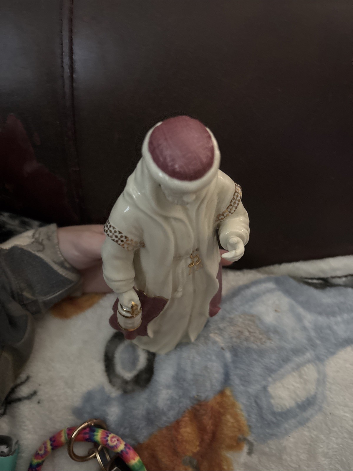 Lenox First Blessing Nativity Inn Keeper Figurine Gold Trim