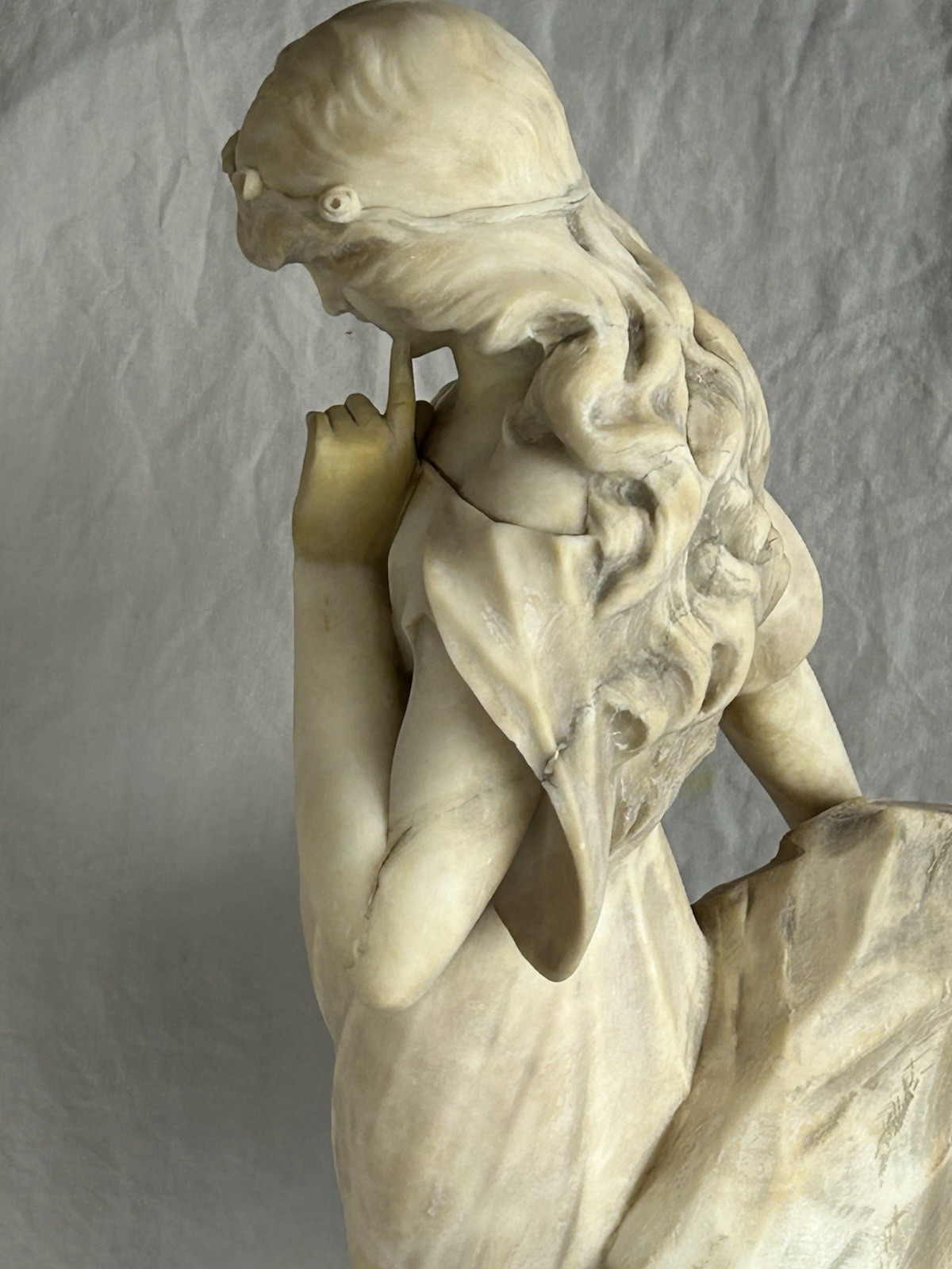 MID 20TH CENTURY ITALIAN MARBLE / ALABASTER SCULPTURE OF A MAIDEN 27″ TALL