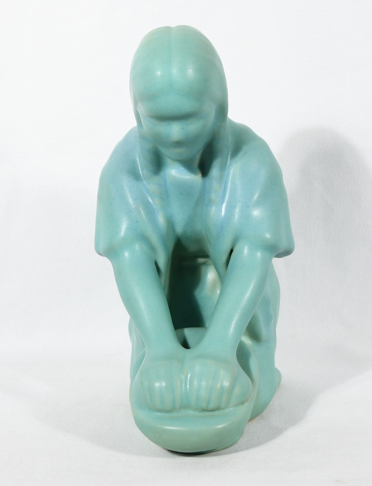 Van Briggle Native American Hopi Indian Maiden Grinding Corn (Maize) 8″ Tall