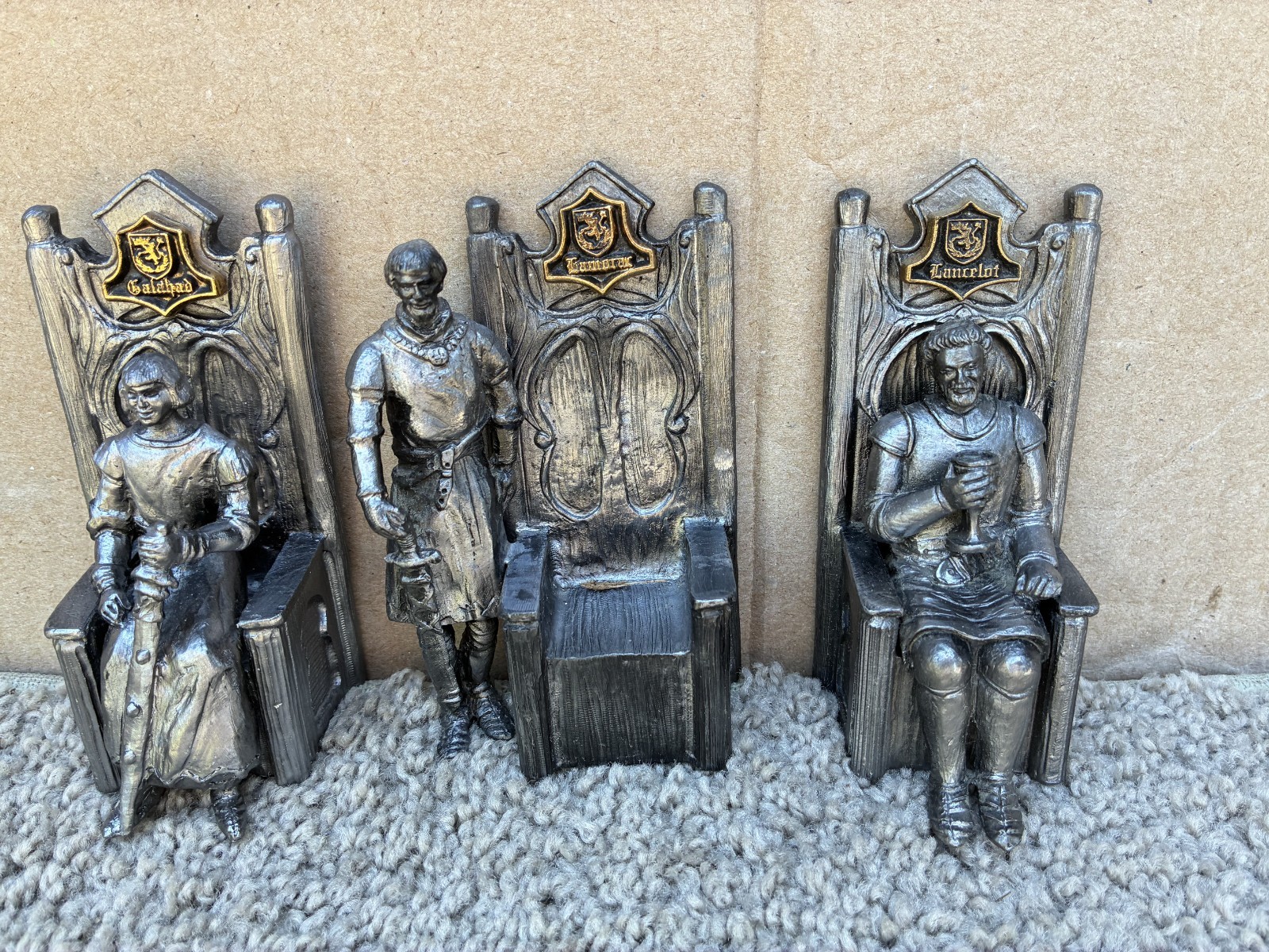 Michael Ricker Pewter Knights King Arthur Round Table 15 Figures Gold Crests Sig