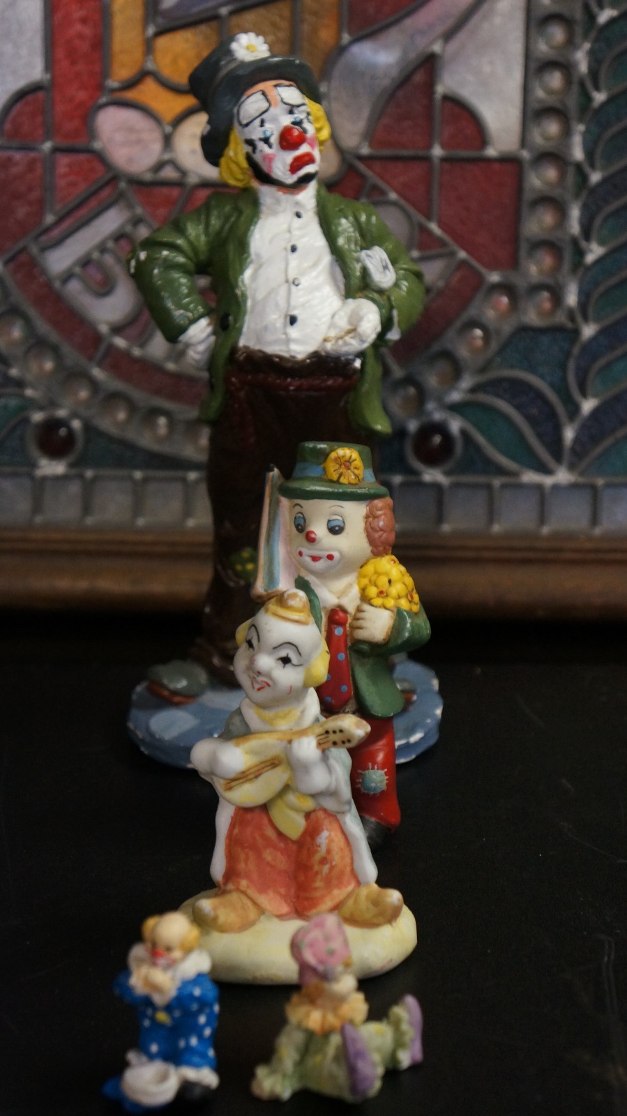 LOT OF CERAMIC CLOWNS +1 JESTER VARIOUS SIZES 2″-12″ TALL LOT#2