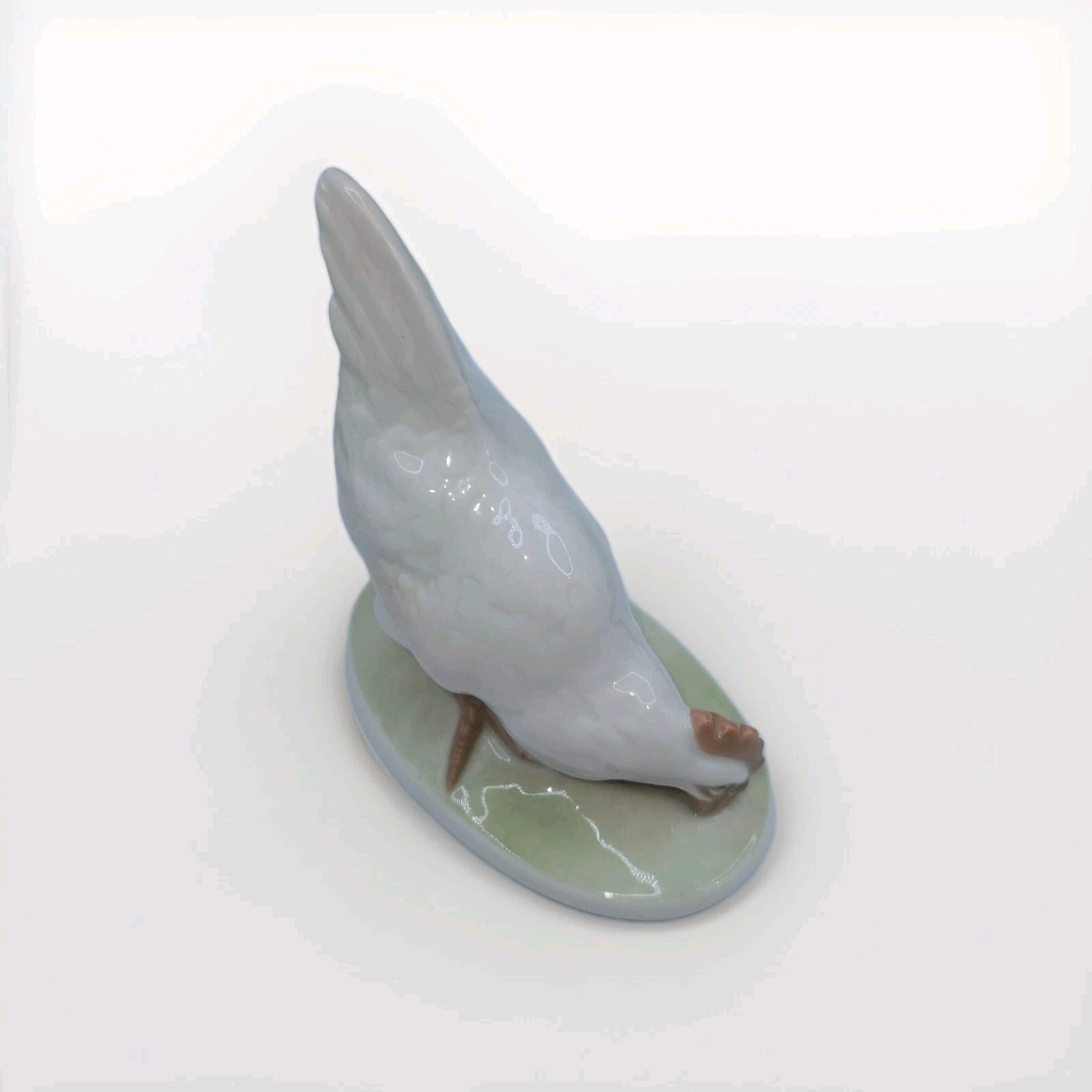 1924 Rosenthal Selb Bavaria • M.938 • Rare Hen Chicken Pecking Figurine 4″L •EUC