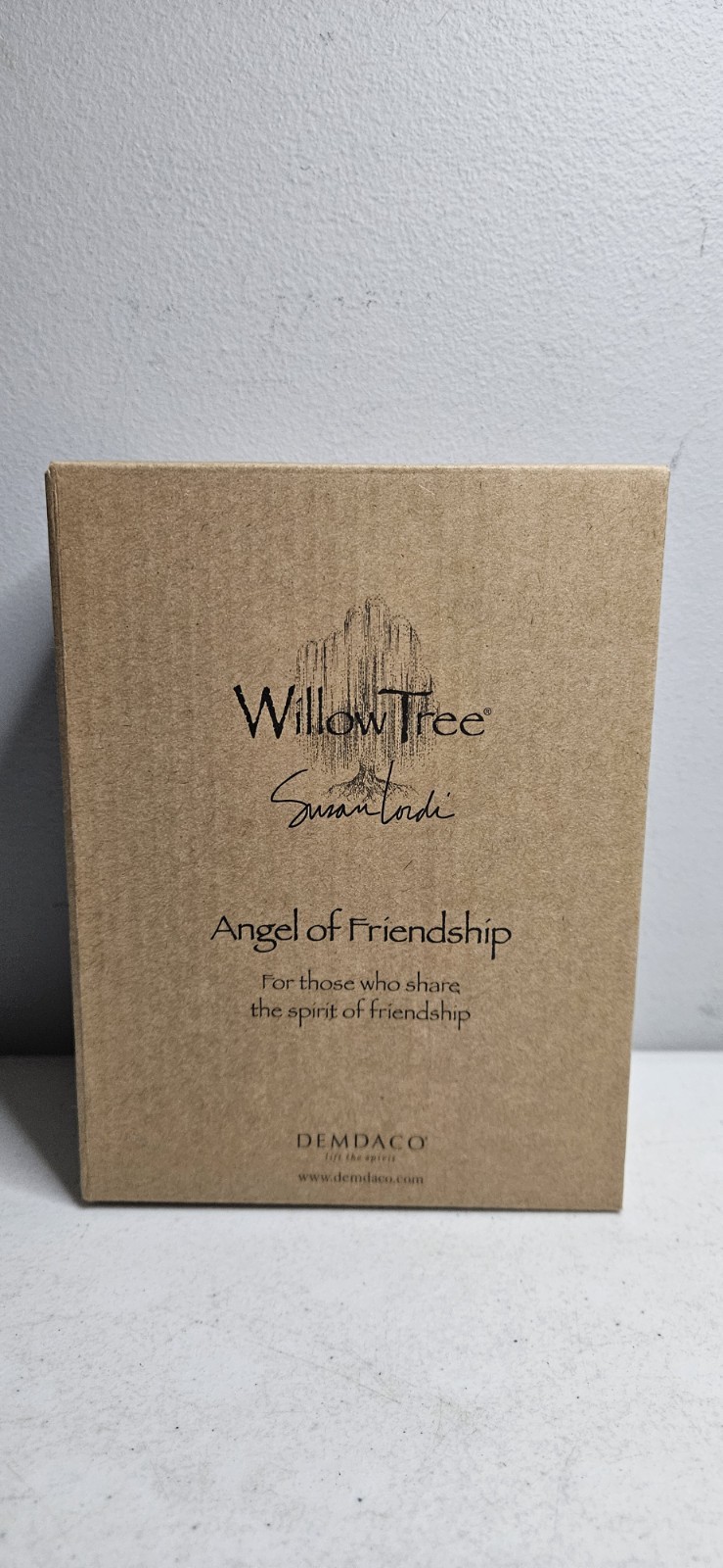 Willow Tree Angel of Friendship Figurine Pet Lover (NEW IN BOX) (FREE SHIPPING)