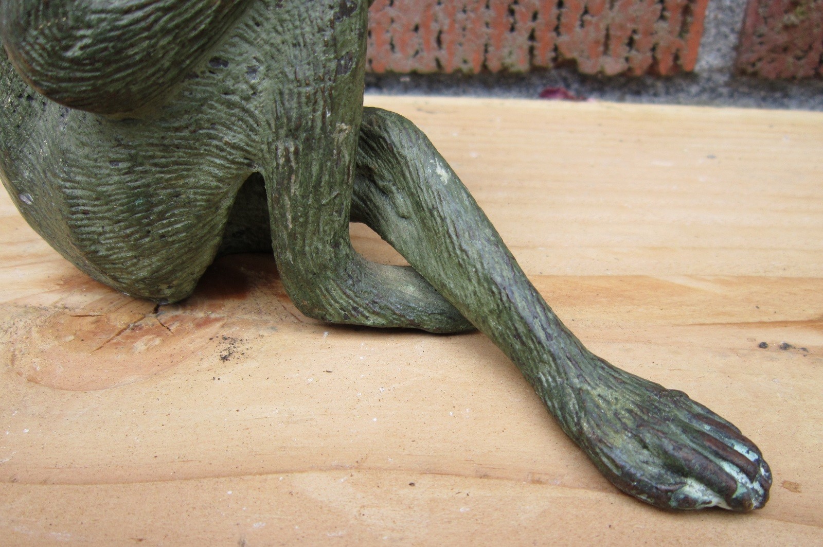 Vintage Cast Bronze MONKEY Figurine Statue MACAQUE 5″ x 6.5″ Heavy