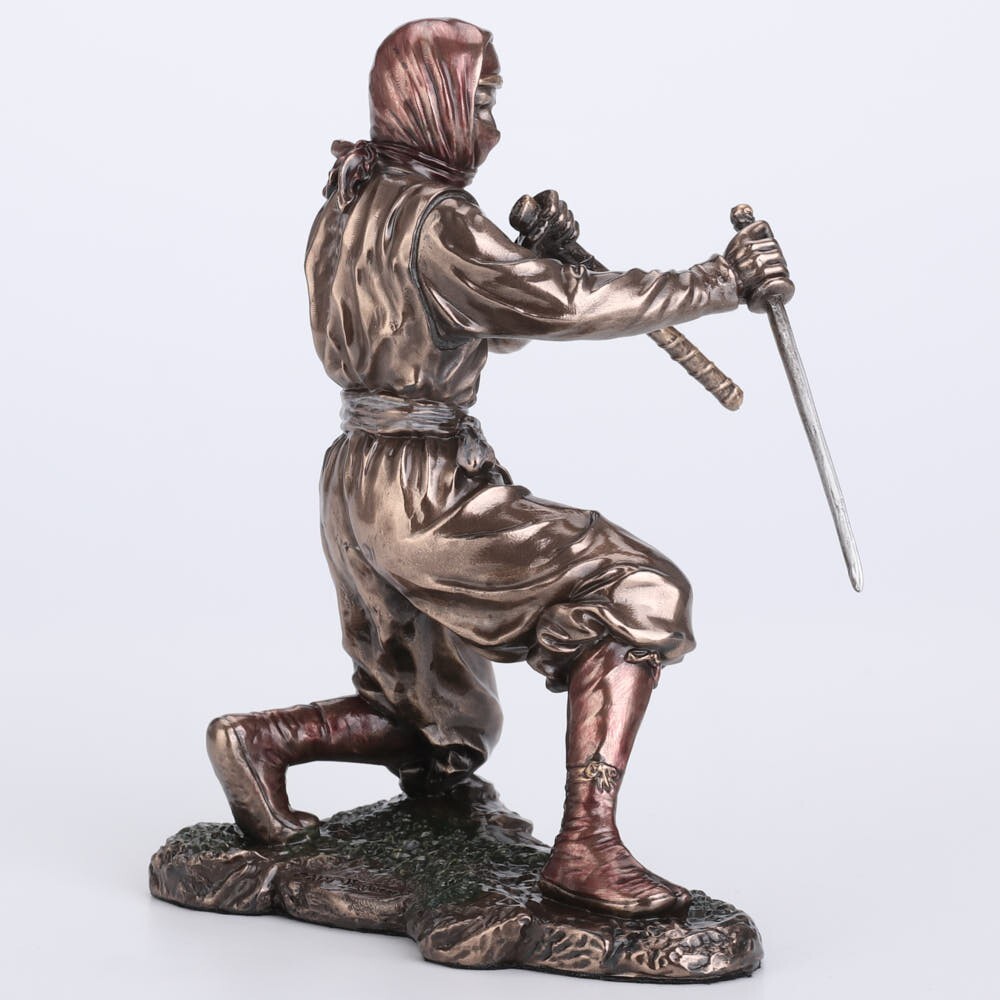 5 7/8 Inch Ninja Sword and Scabbard Fighting Stance Cast Resin Bronze Finish new