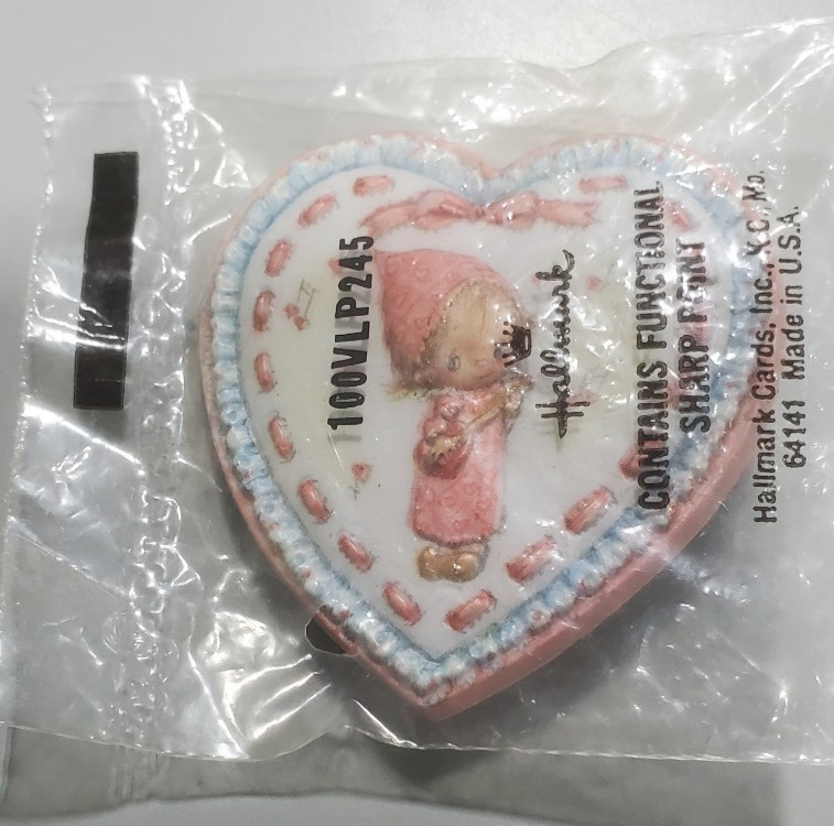 Hallmark RARE 1970’s Lapel Pin Mint Original Packaging~Betsey Clark Heart
