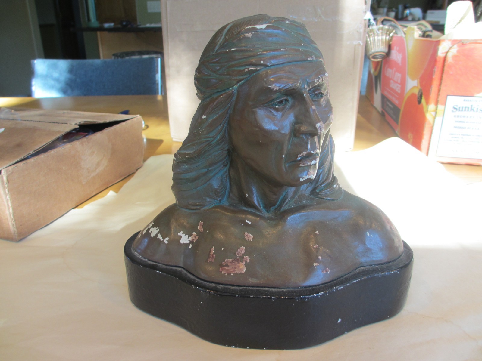 VINTAGE RARE KEITH W WILLIAMS CHALKWARE BUST “GERONIMO” Chief Indian sculpture