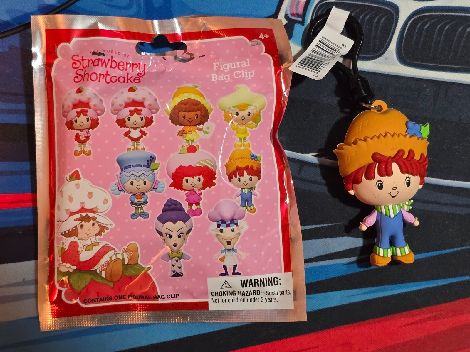 The World of Strawberry Shortcake Series 1 Figural Bag Clip Strawberry Shortcake