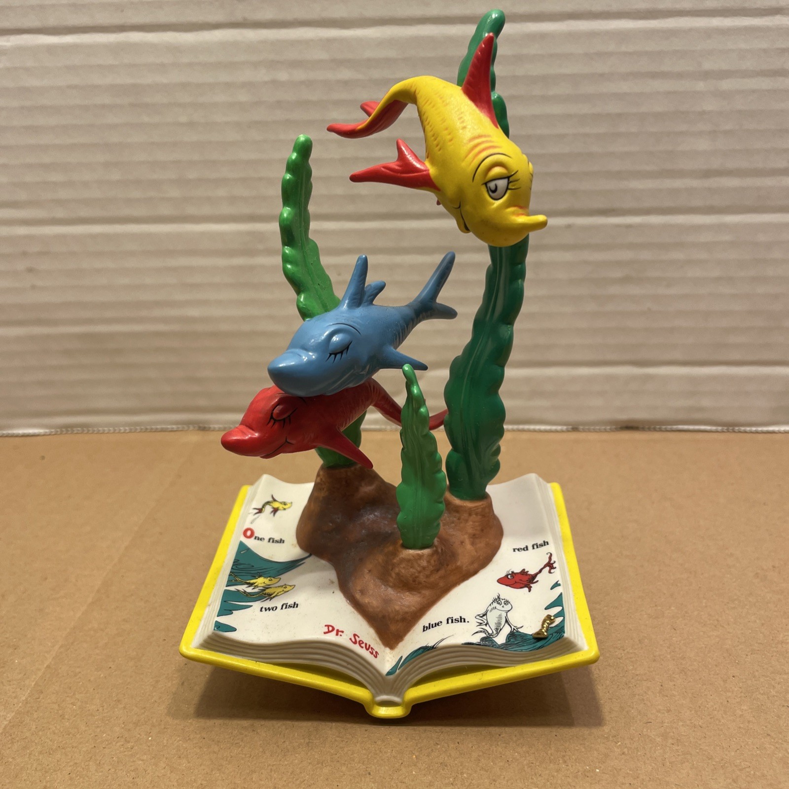 Hallmark Dr. Seuss “Funny Fish” 1E/4361 Figurine No Box