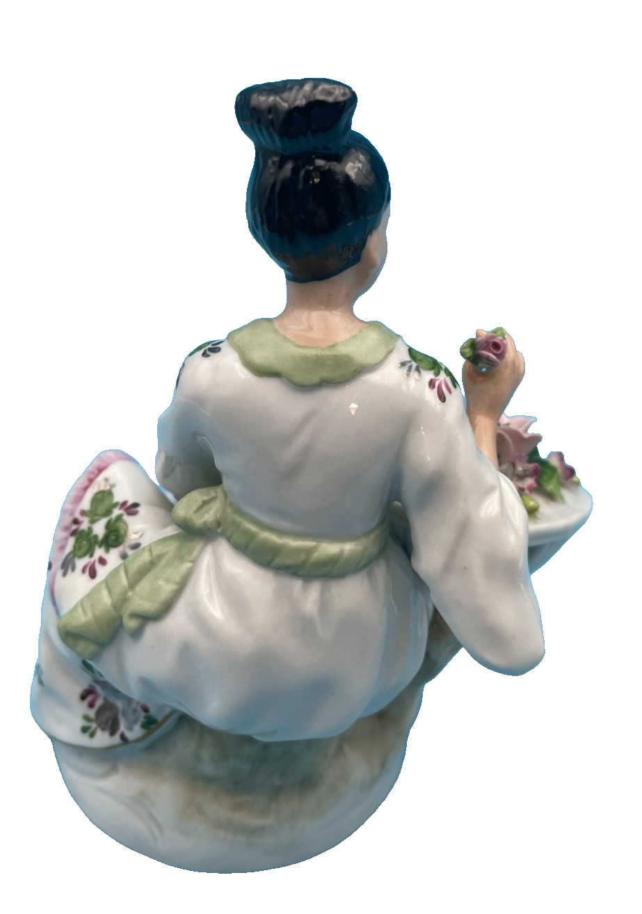 Beautiful Sitzendorf Asian Woman with Tray of Flowers