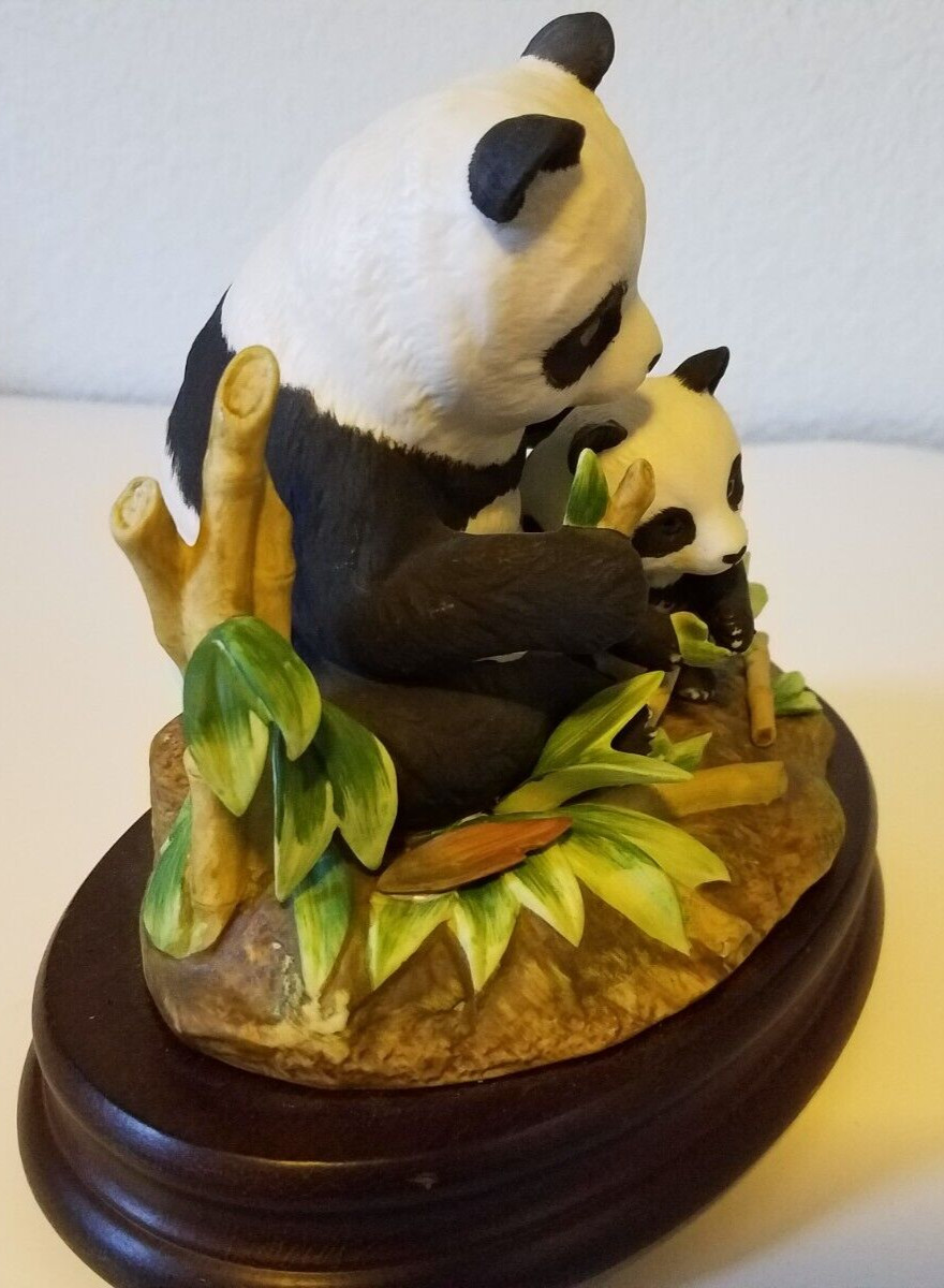 San Francisco Music Box Company Pandas Figurine and Music Box by Andrea No Chips