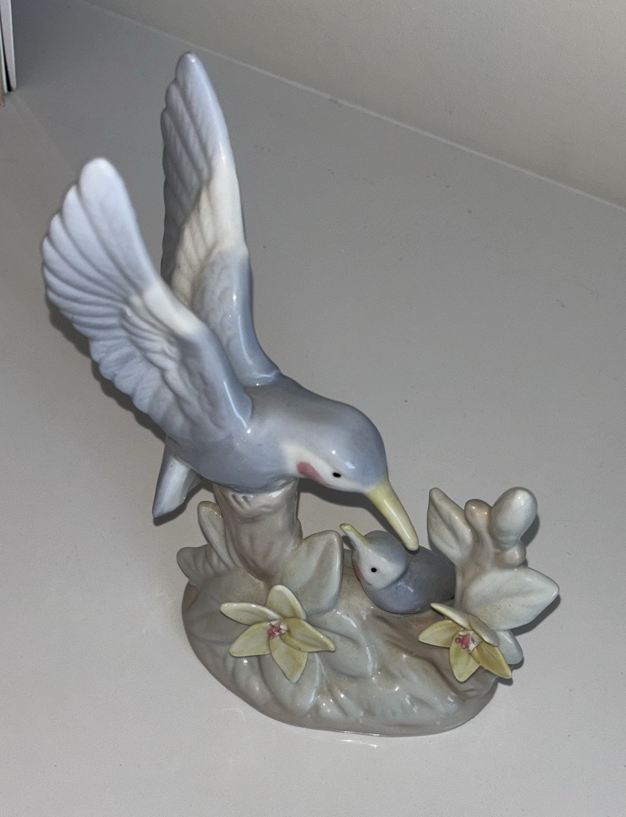 Vintage George Good Gaylord Porcelain Hummingbird Mother & Baby w/ Flowers