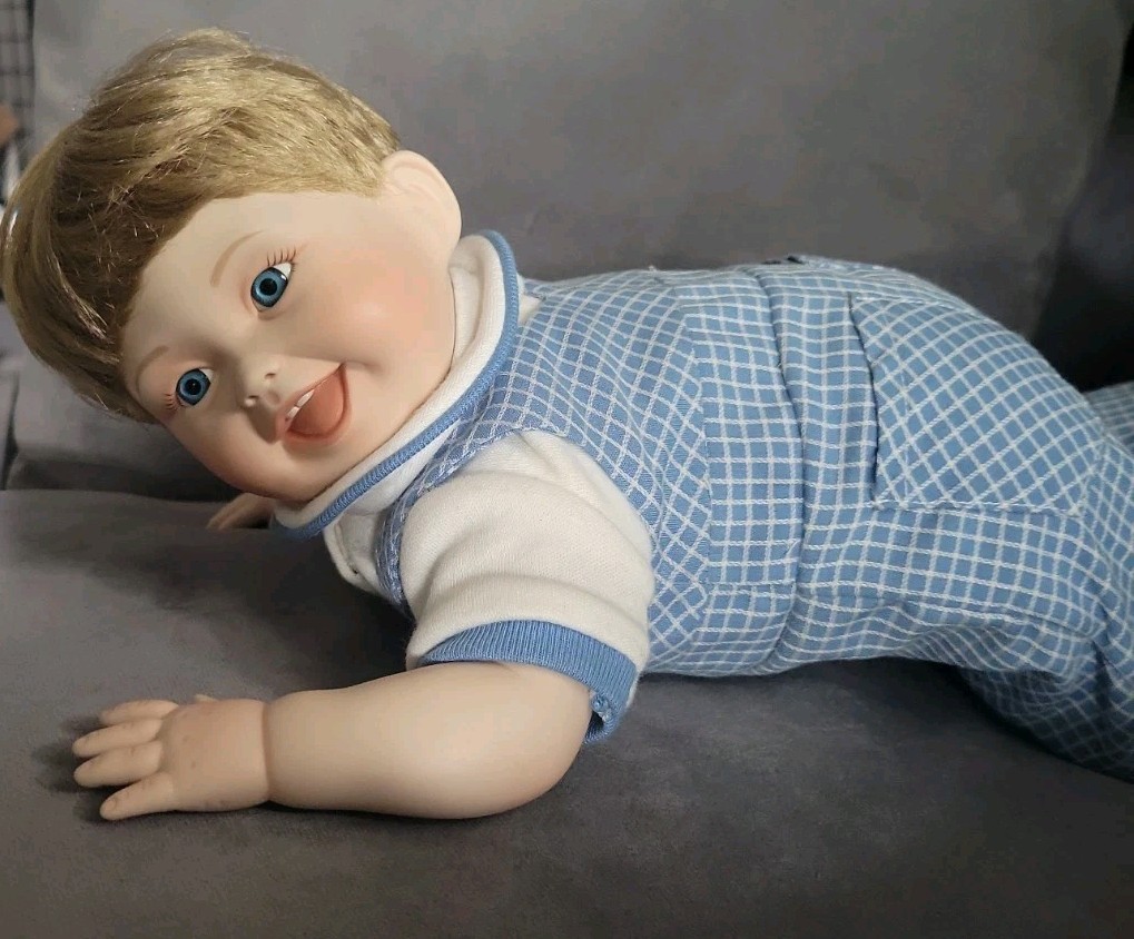 Ashton Drake – Jason 14″ Crawling Doll