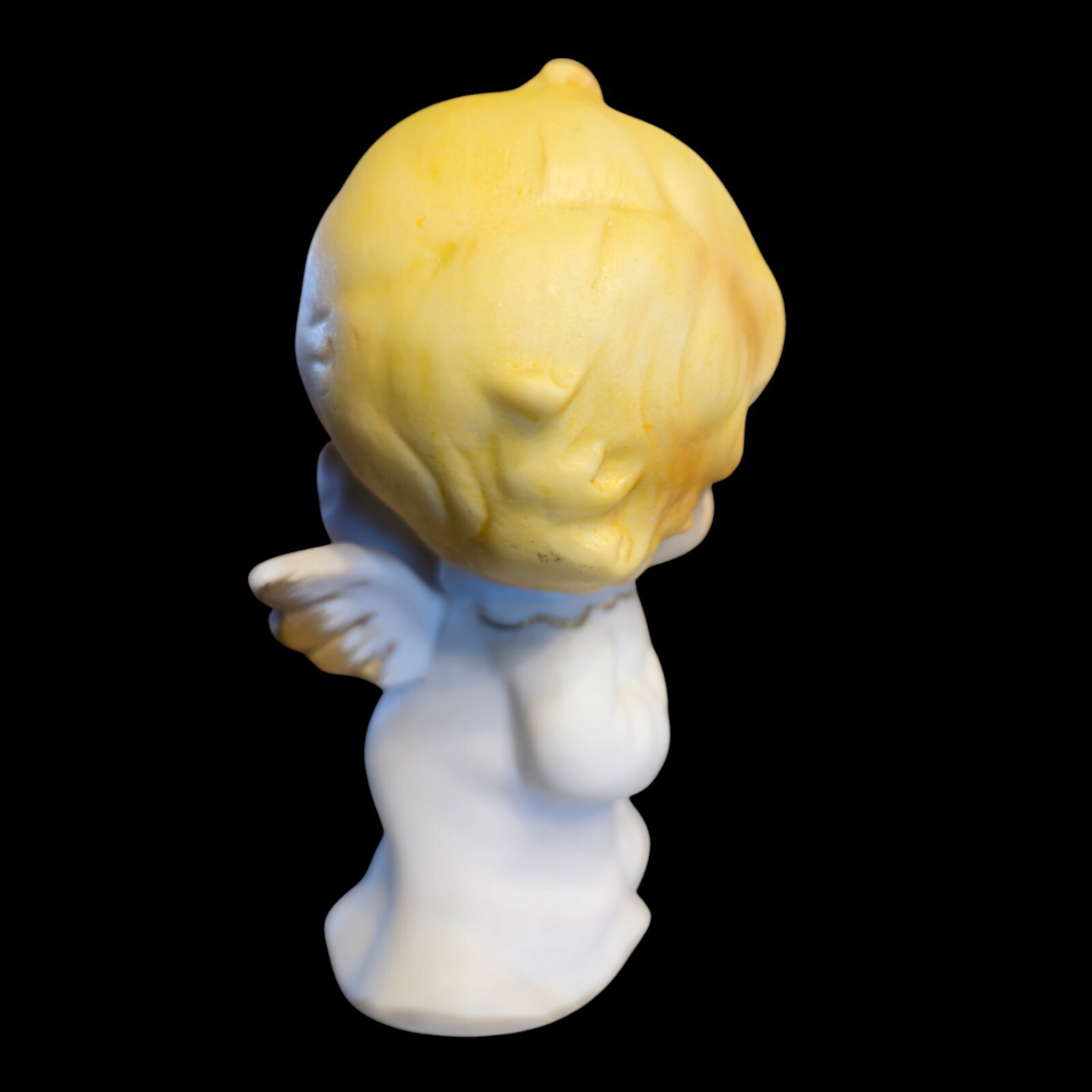 Vintage Angel 3.75″Porcelain Figurine Big Eyed Holding Horn to Ear Made in Japan