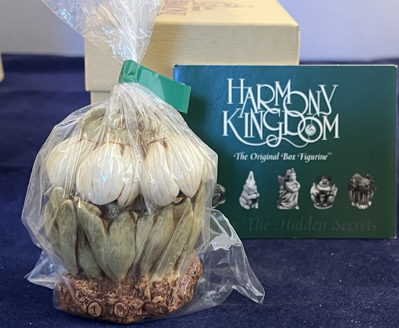 Harmony Kingdom/Garden~SNOW DROP~ladybug Lord Byron~ NIB~Made UK~#1~Bagged