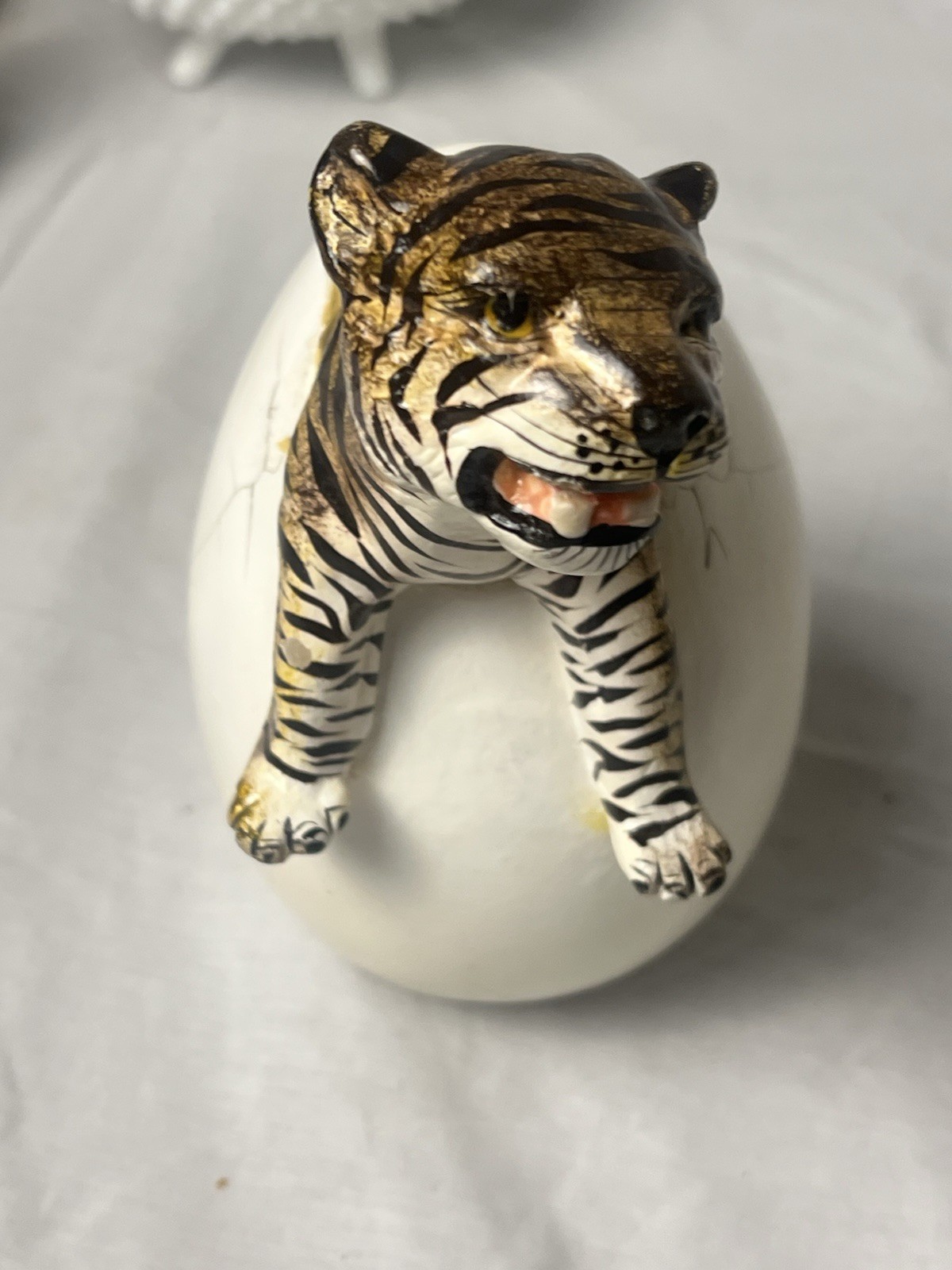 R. Miranda Mexico Hand Painted 6″ Tall Tiger Hatching Egg Signed Art Sculpture