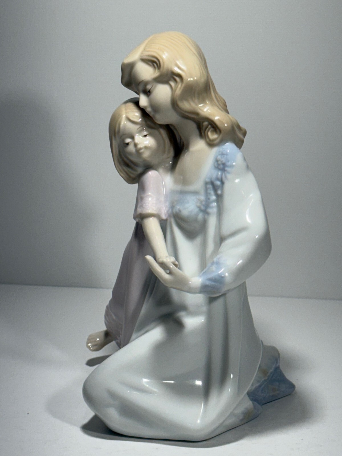 Vintage 1990 Paul Sebastian Mother & Daughter Porcelain Figurine