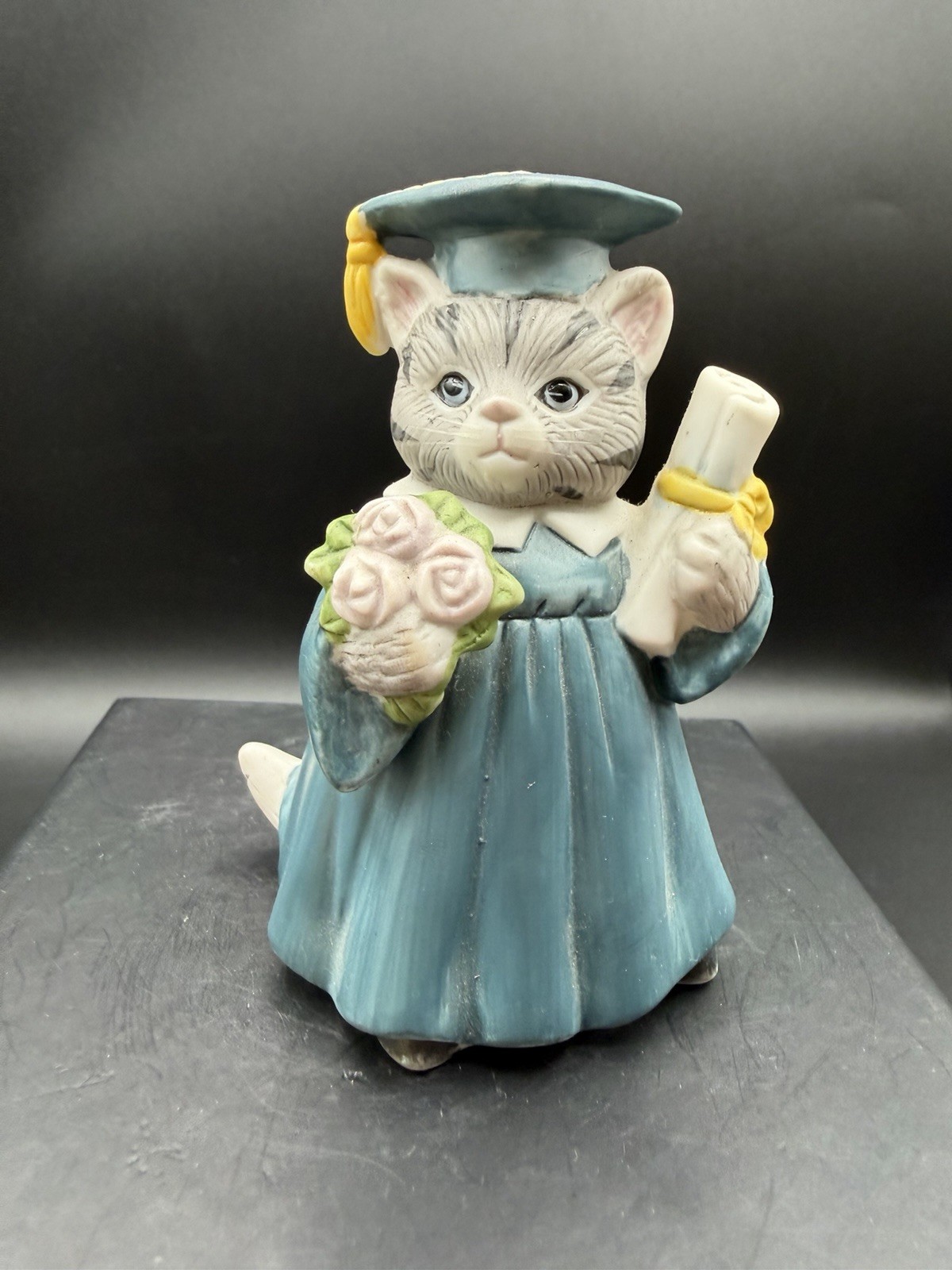 Schmid Kitty Cucumber Proud Graduate Figurine 1987 Cat Kitten Graduation