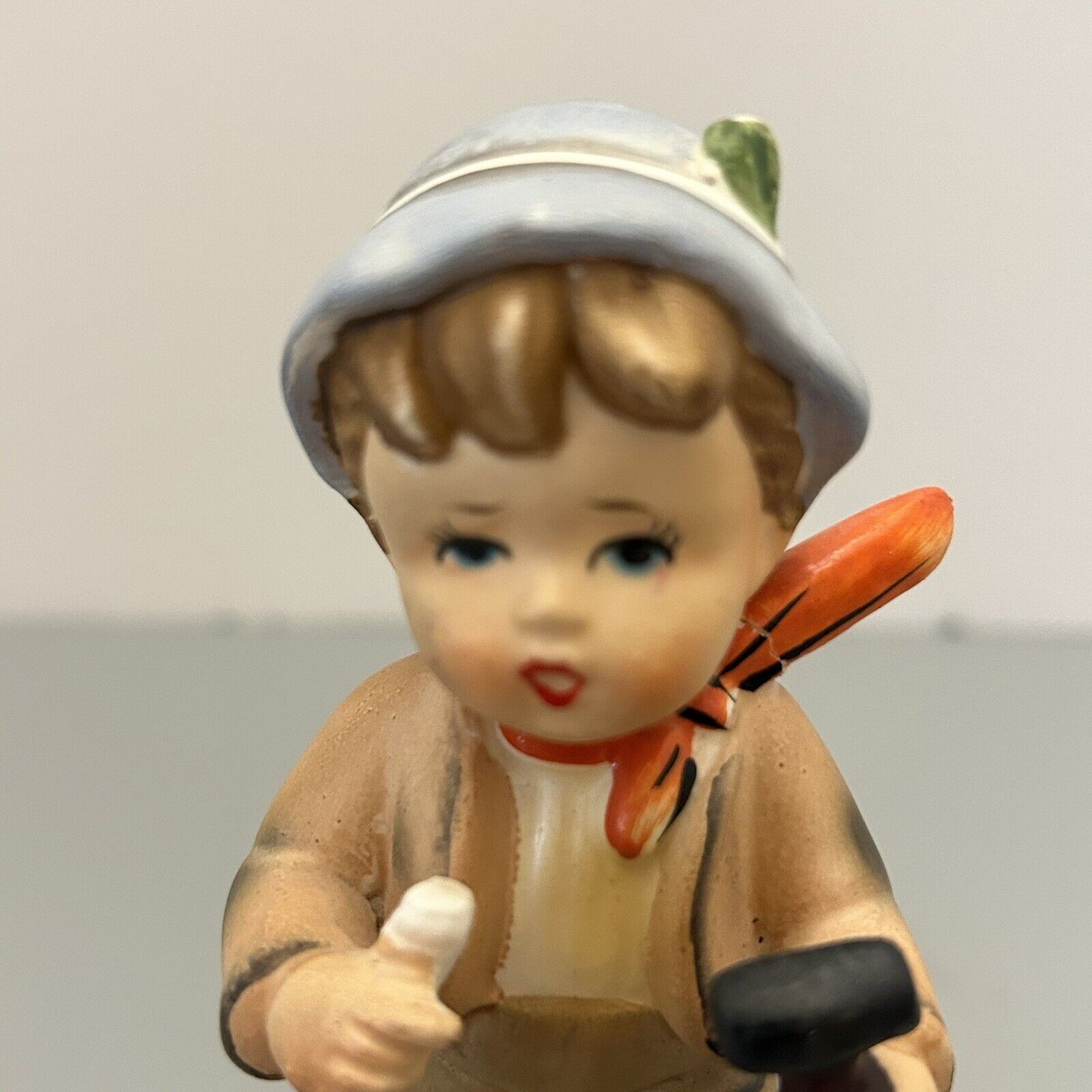 Erich Stauffer Sore Thumb Ceramic Boy Figurine Japan 8561 Vintage NO BOX