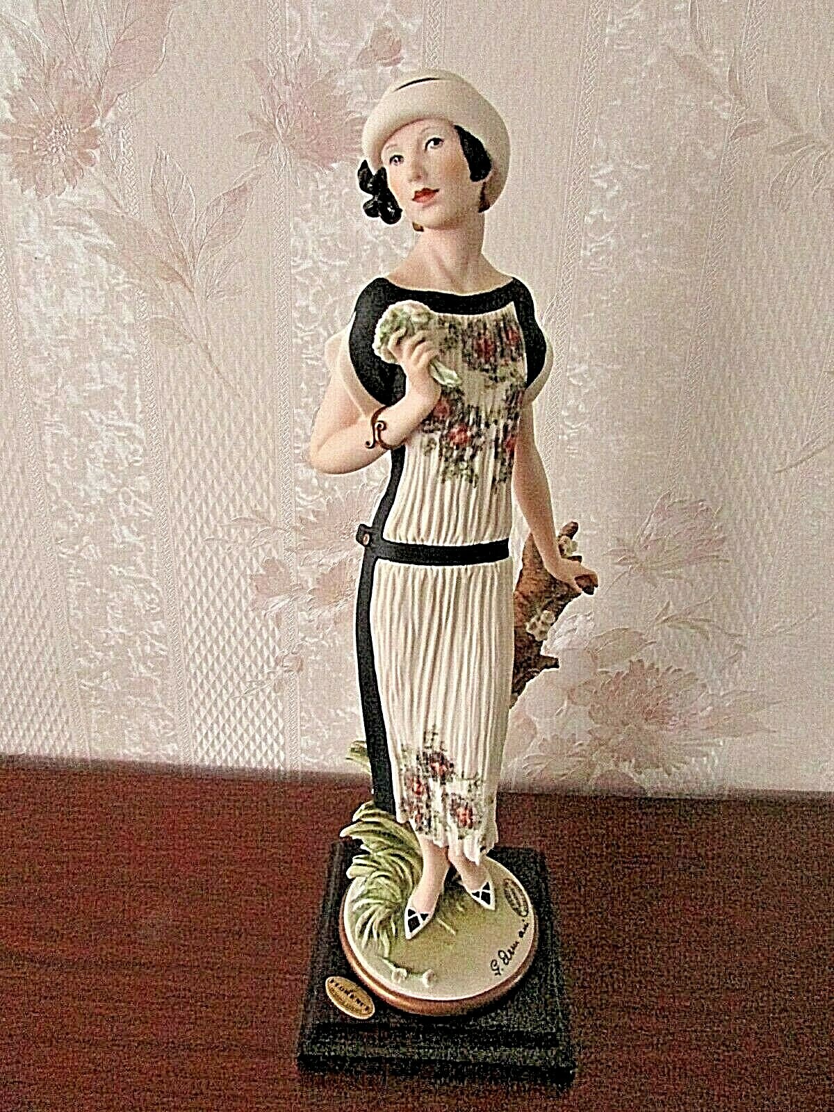 G. ARMANI Figure Figurine Statue “Heather” Young Lady Flowers Event